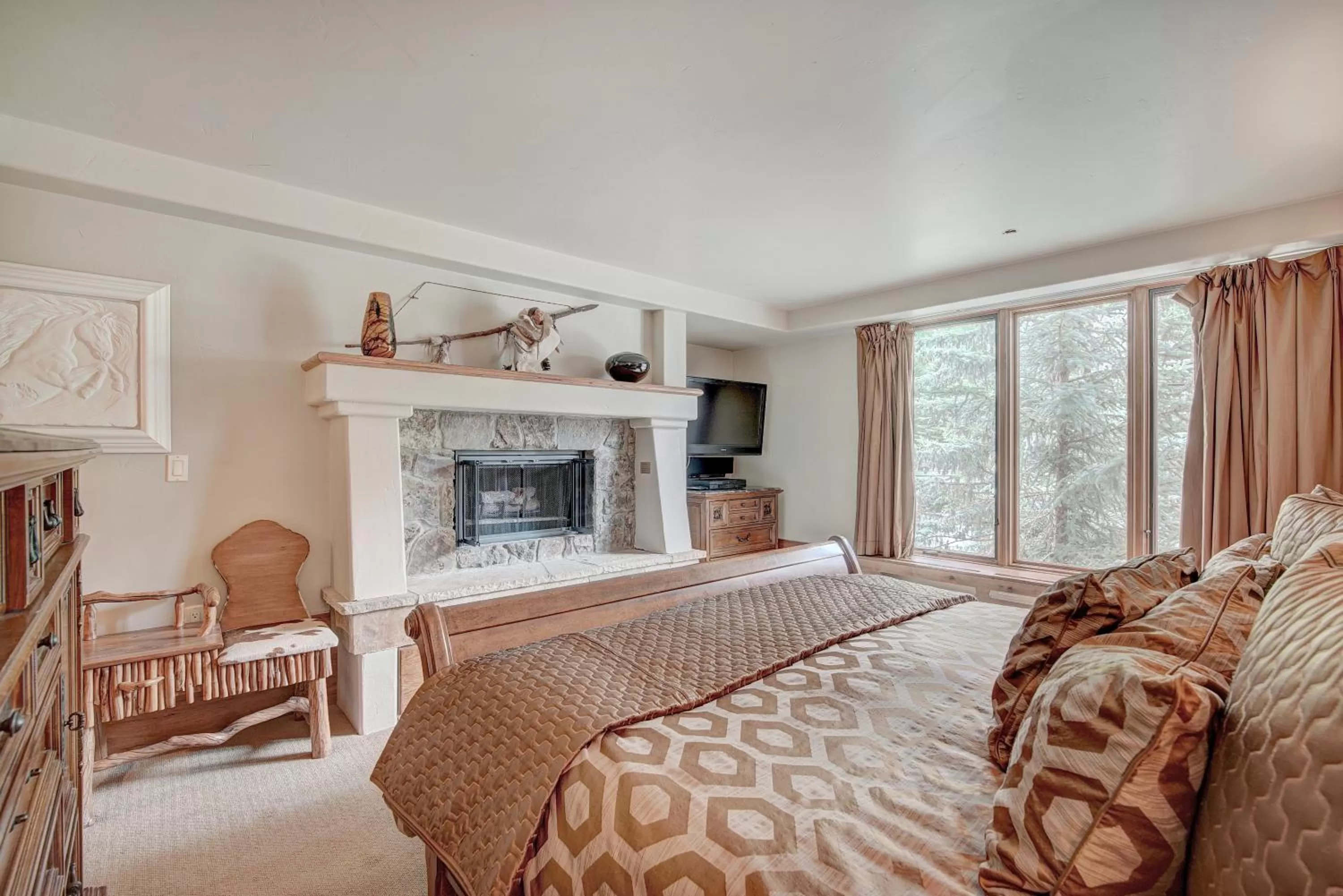 Bed in The Pines Lodge, a RockResort, by Vail Resorts