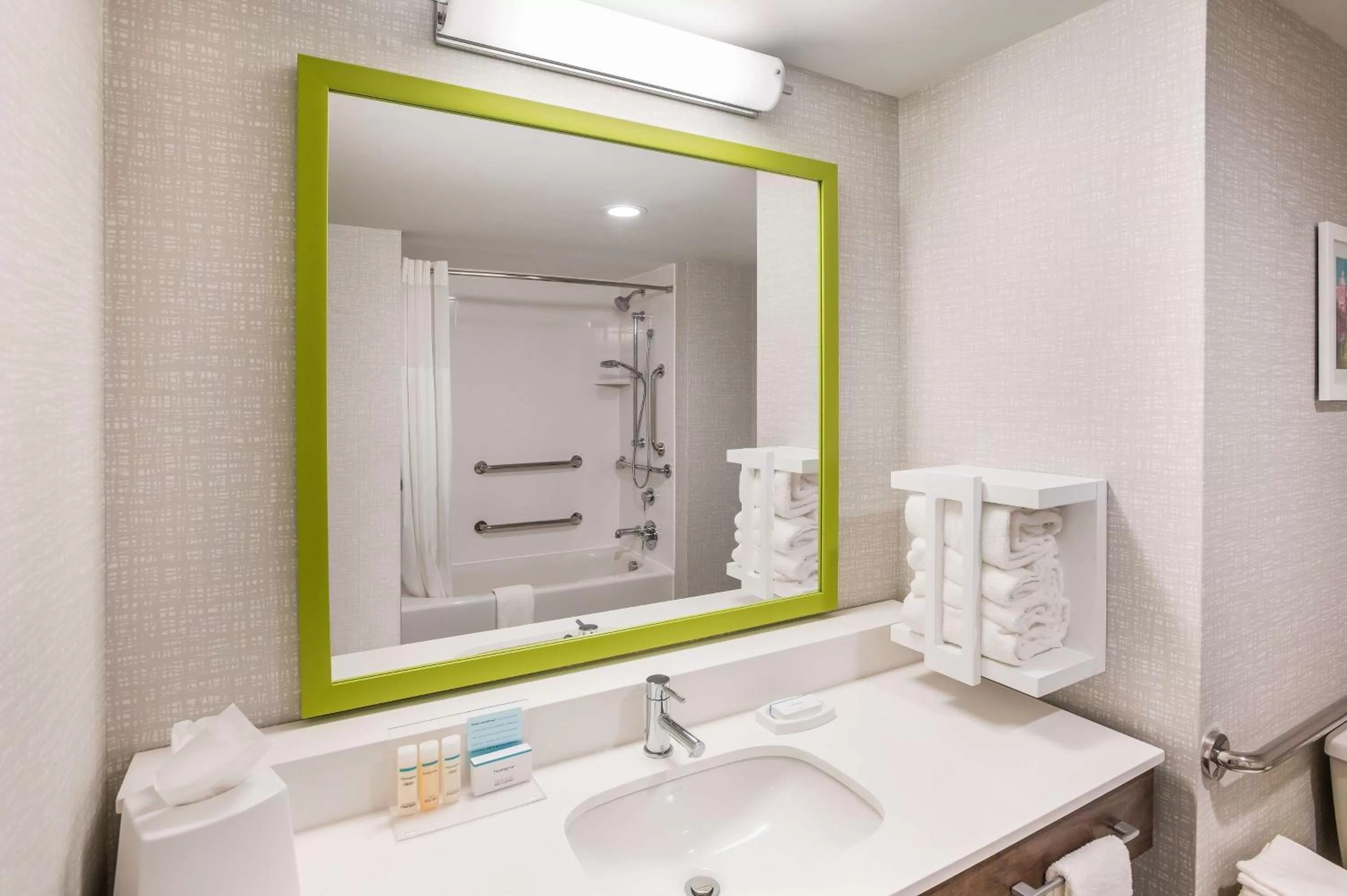 Bathroom in Hampton Inn & Suites Houghton