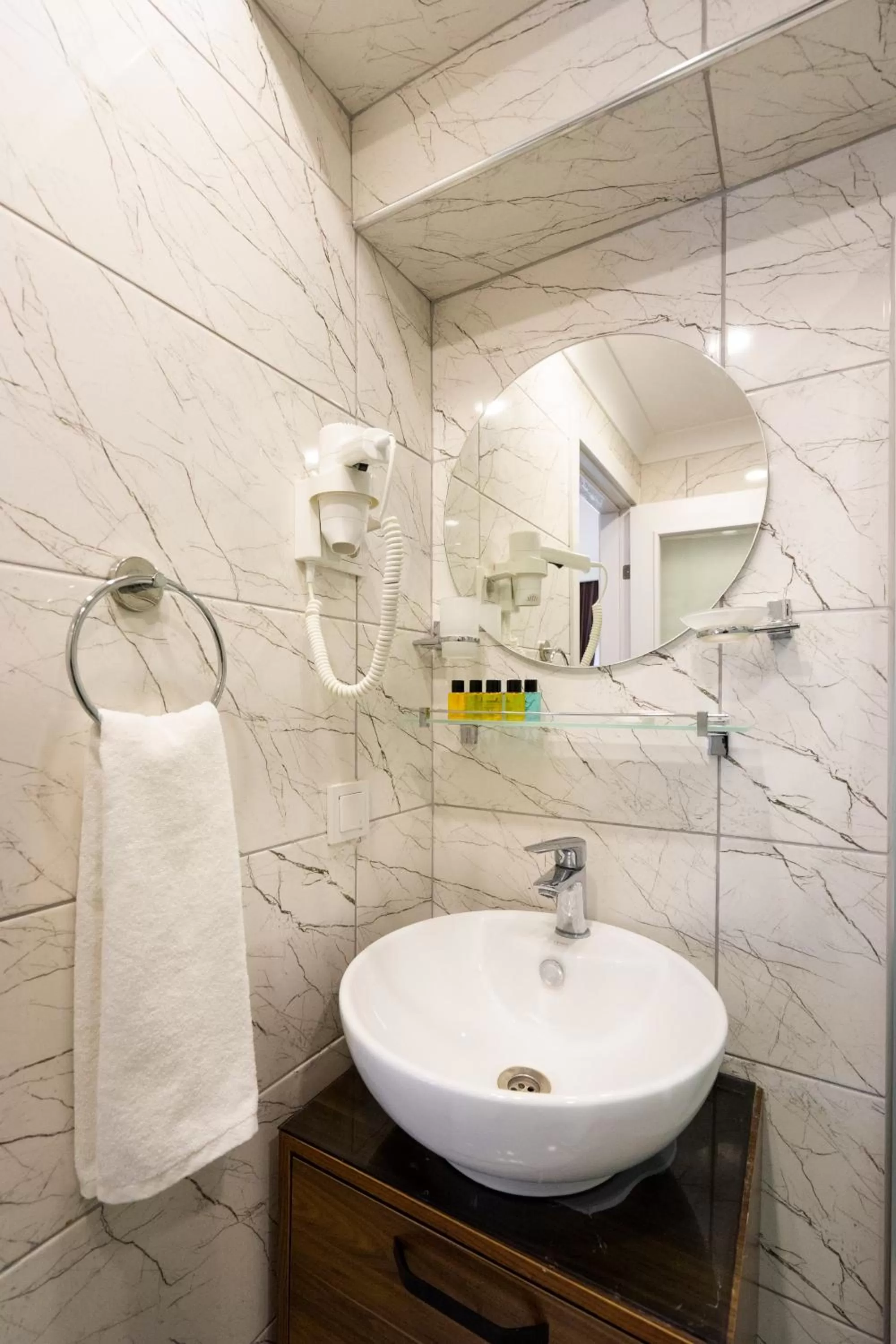 Bathroom in Castillo Rojo Hotel Istanbul