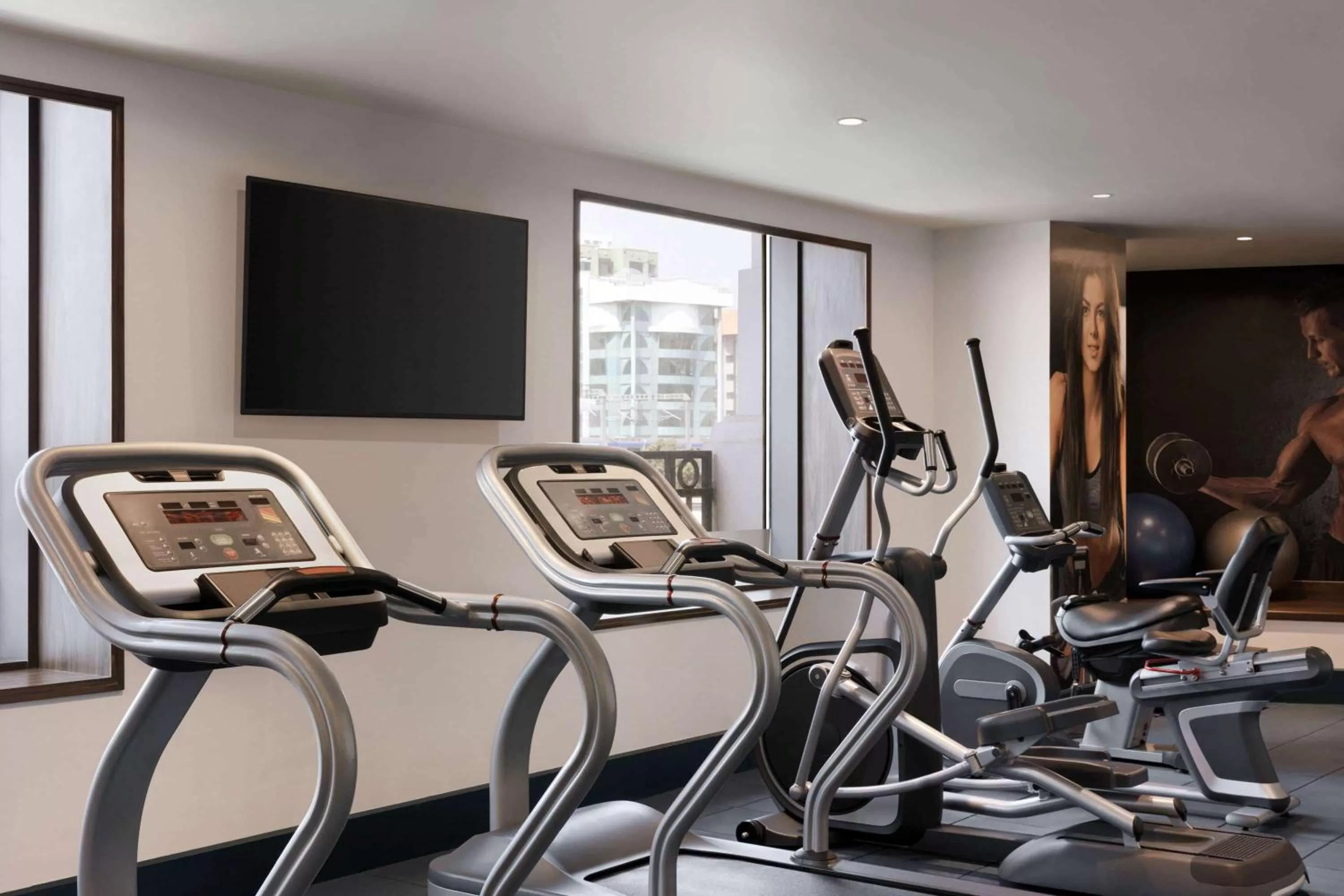 Fitness centre/facilities in Ramada Plaza Chennai