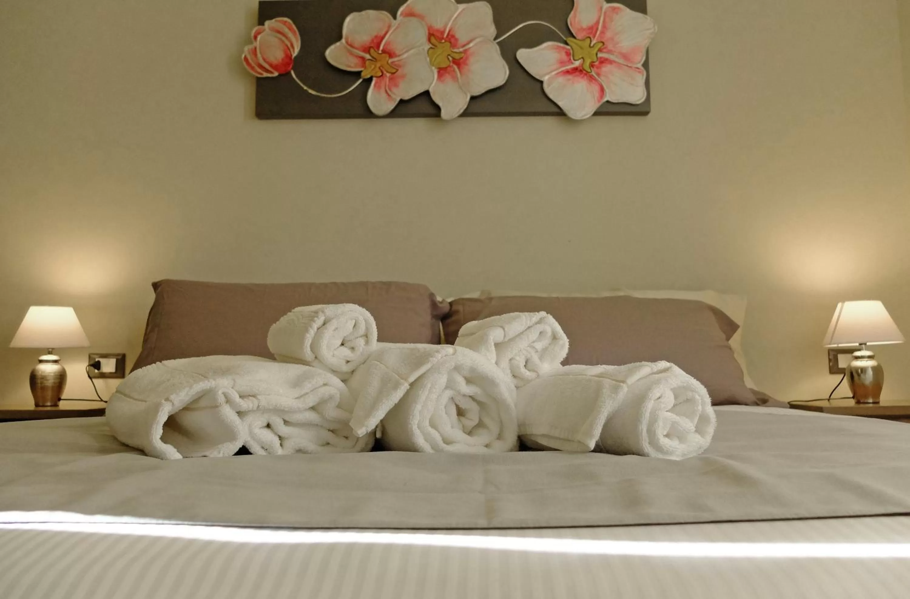 Bed in EOS Room and Breakfast