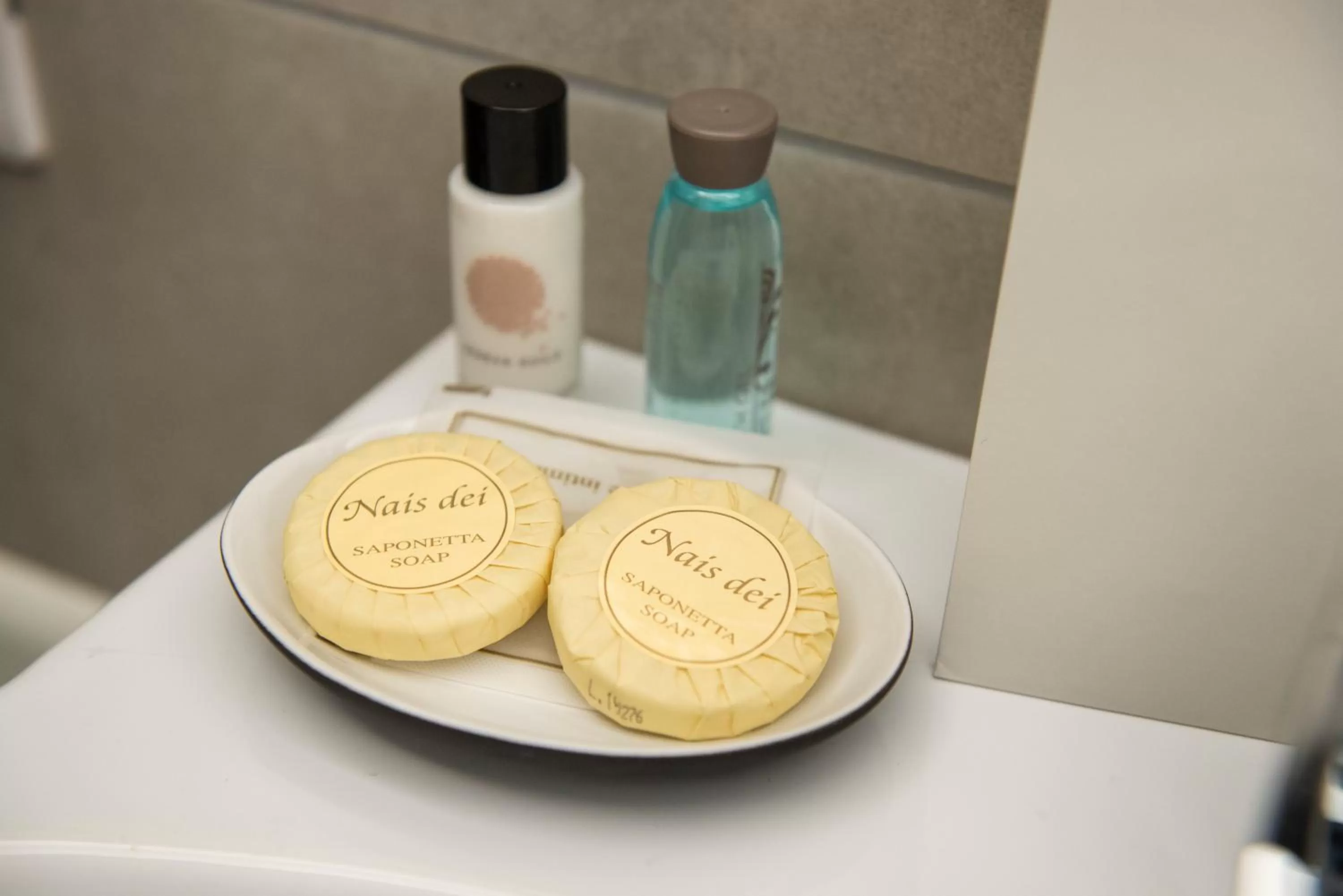 Bathroom in D'amelio'S suites