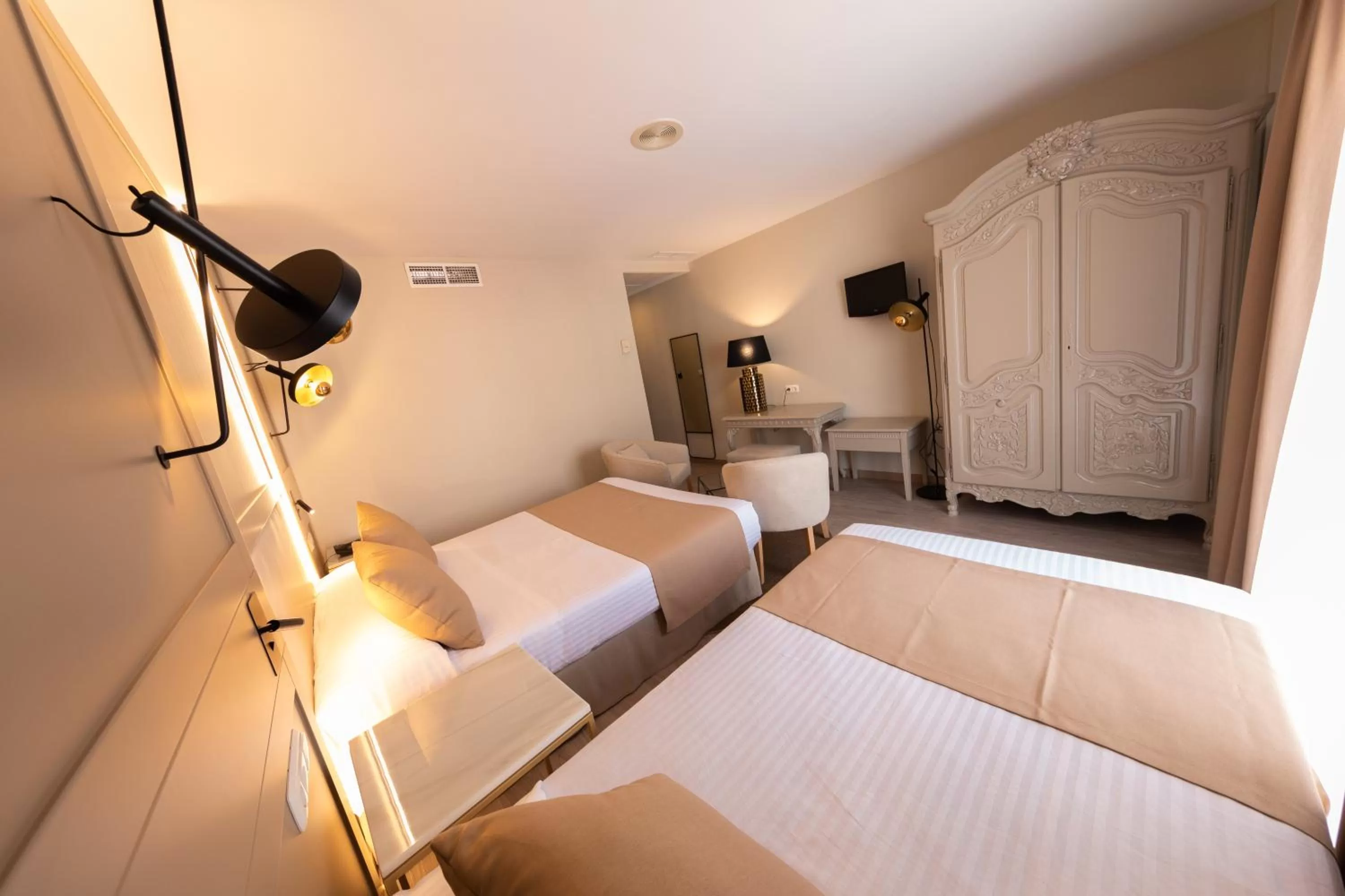 Photo of the whole room, Bed in Hotel Casablanca