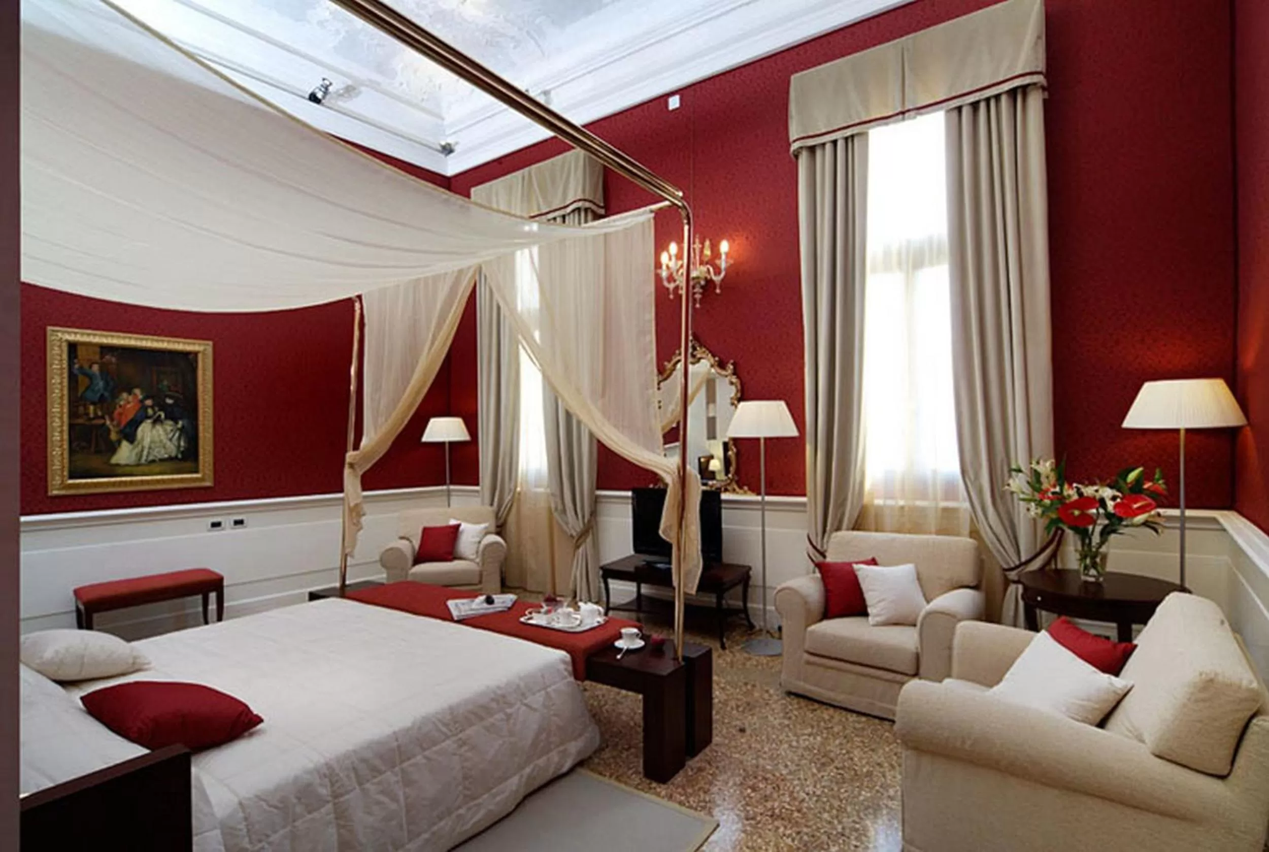 Decorative detail, Bed in Ruzzini Palace Hotel