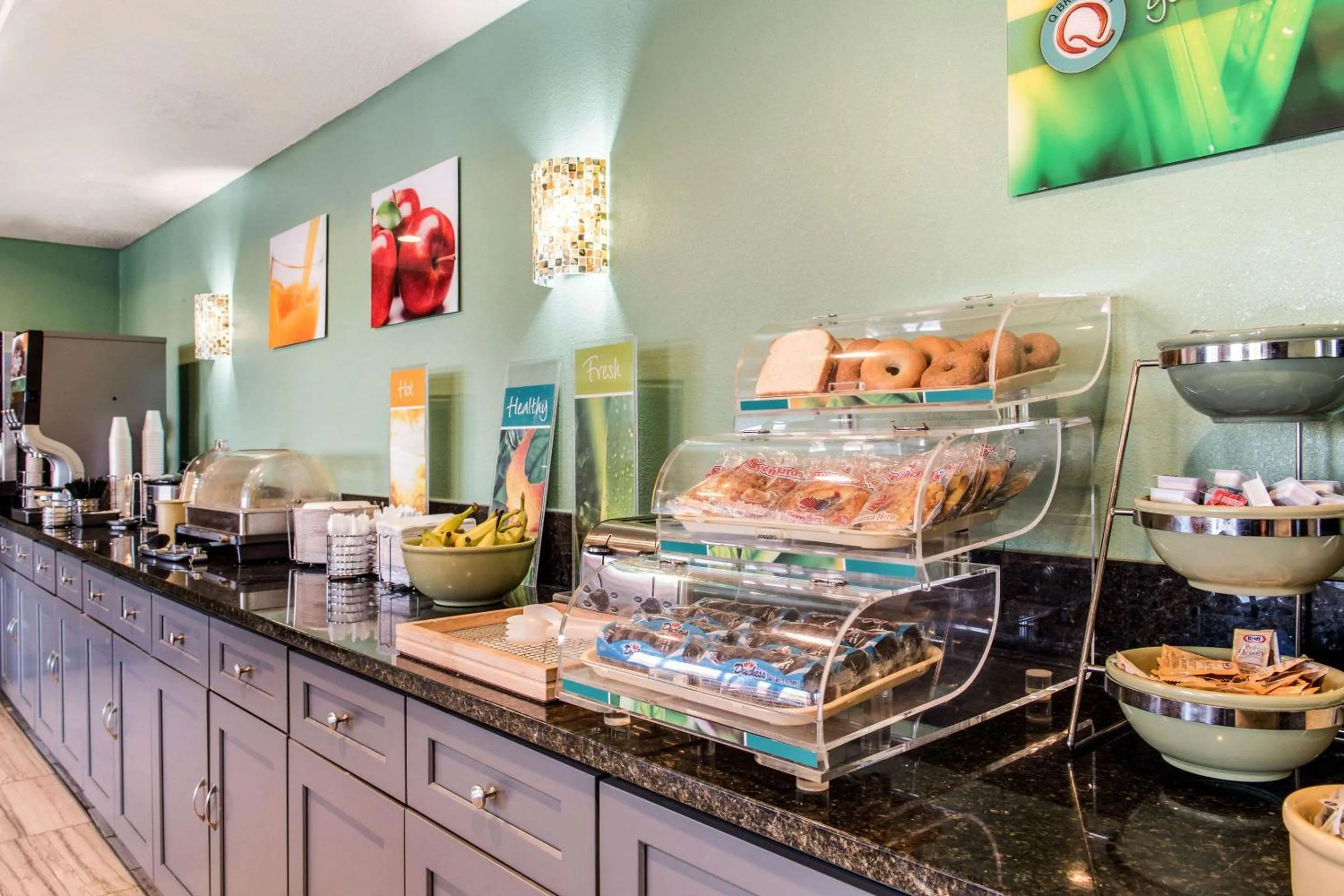 Restaurant/places to eat in Quality Inn & Suites Miamisburg - Dayton South