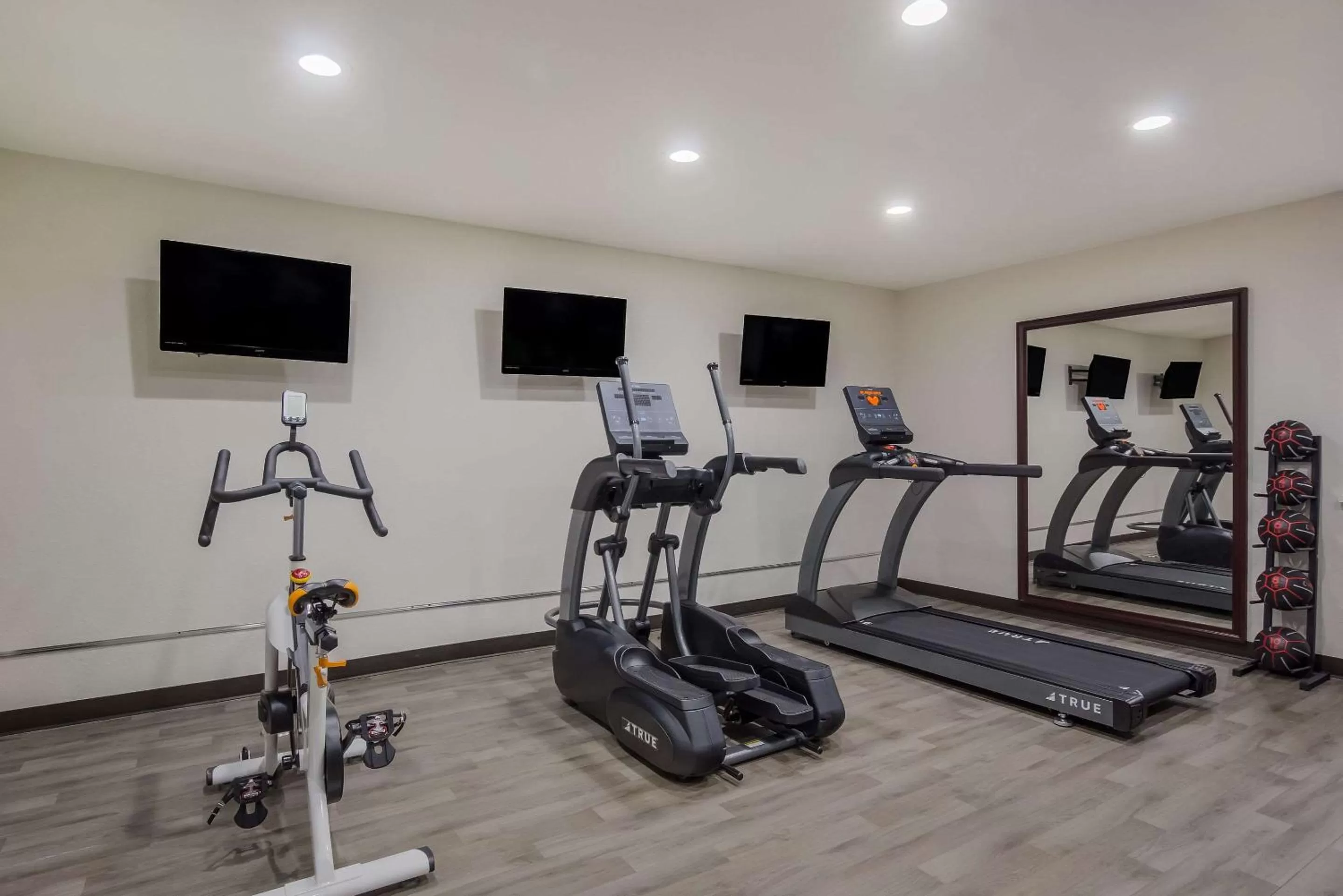 Fitness centre/facilities in Clarion Pointe Harrodsburg-Danville