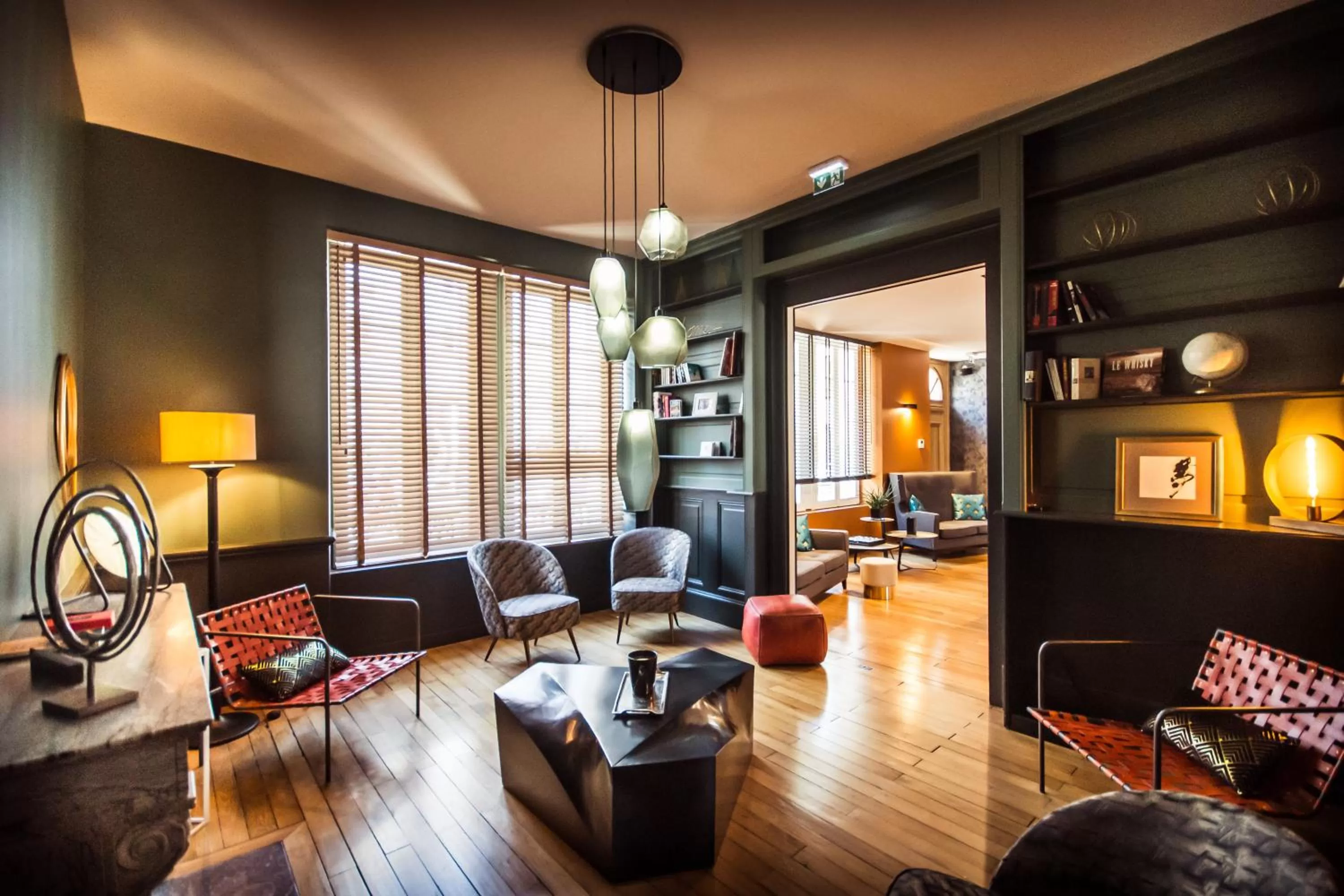 Lounge or bar in Logis Villa C Hôtel