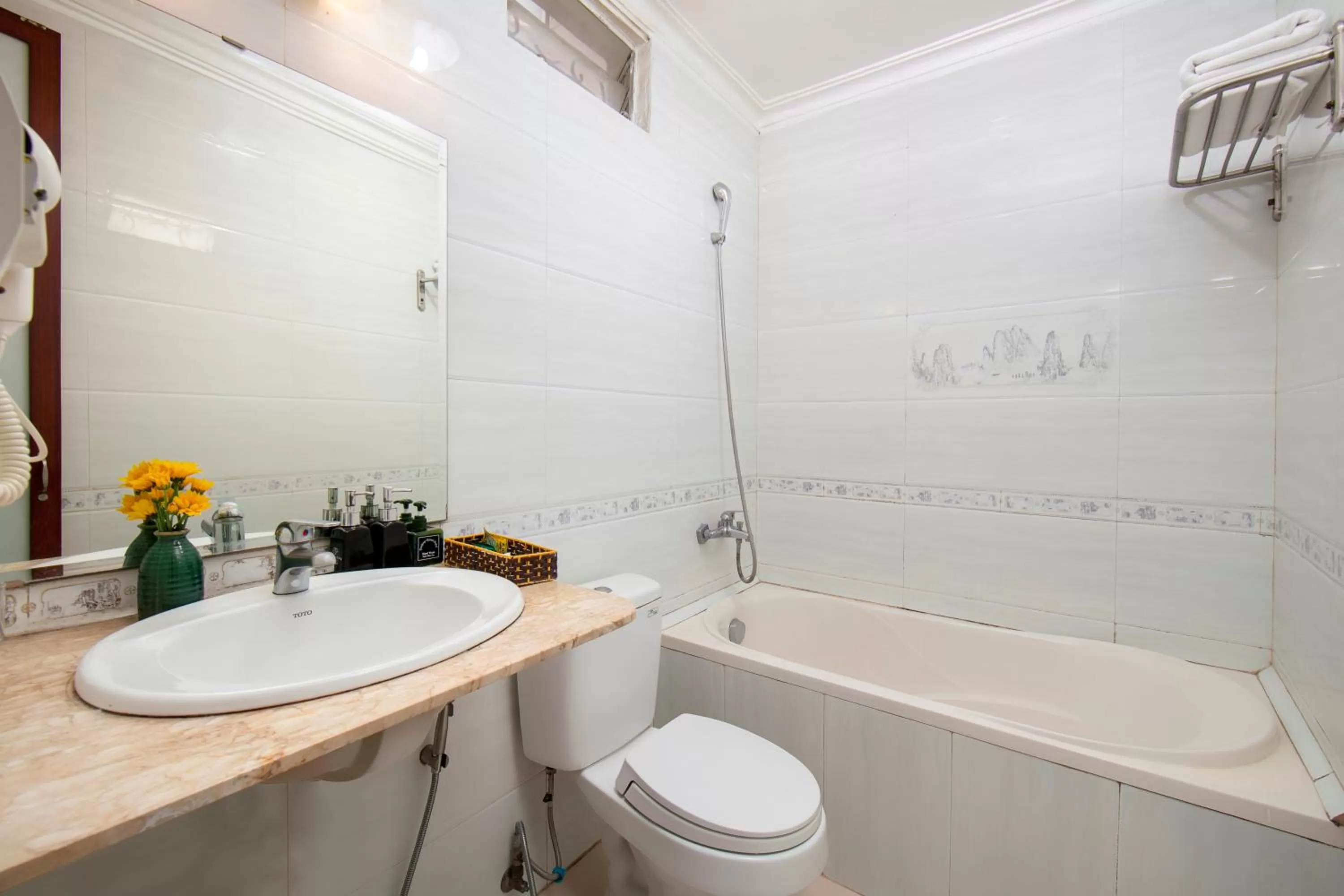 Shower in Bonjour Hanoi Hotel & Travel