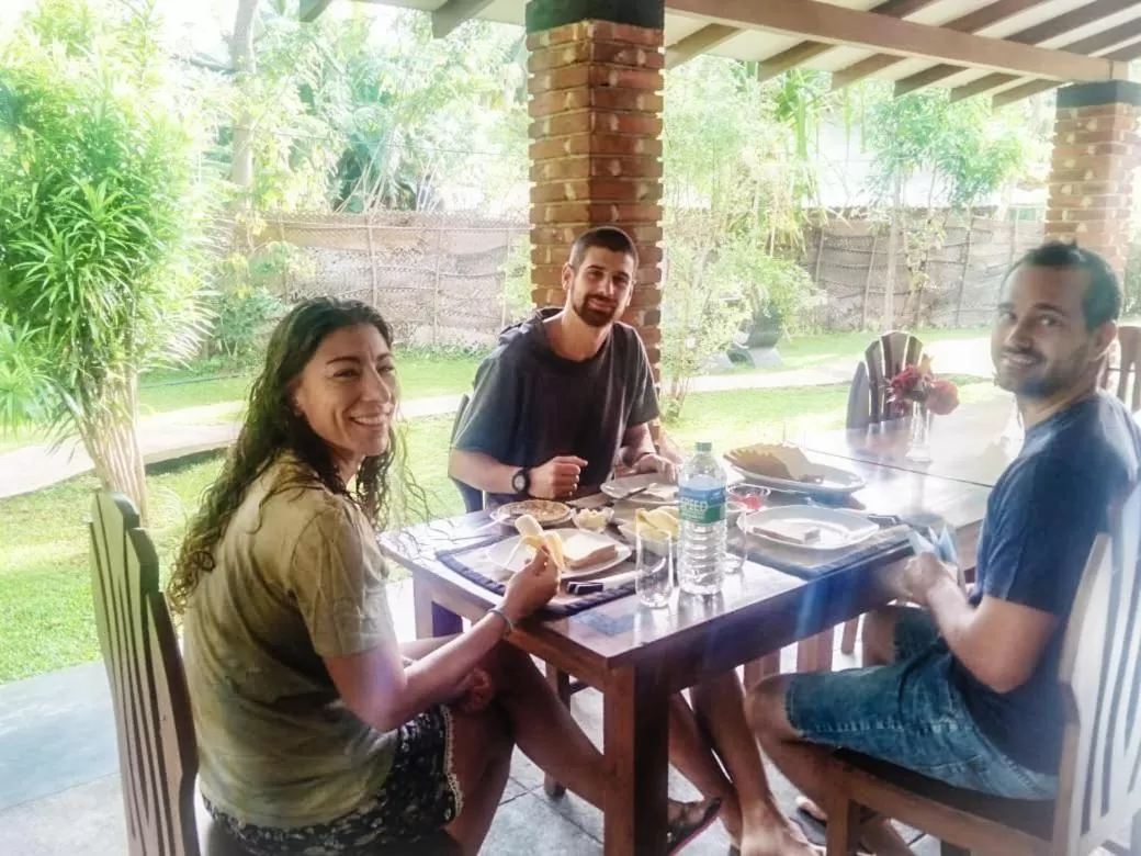 Restaurant/Places to Eat in Green Cottage