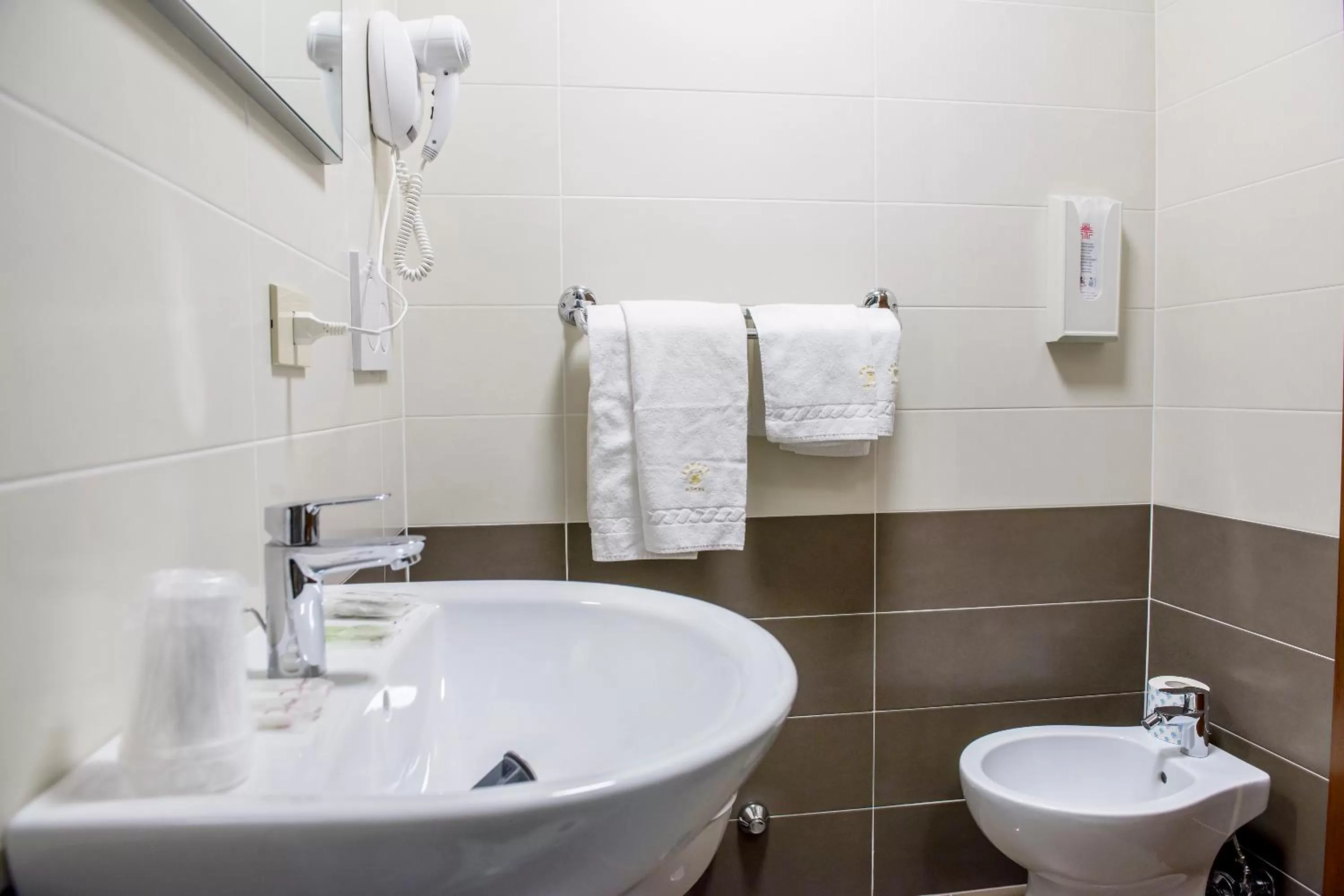 Shower in Hotel Emmaus