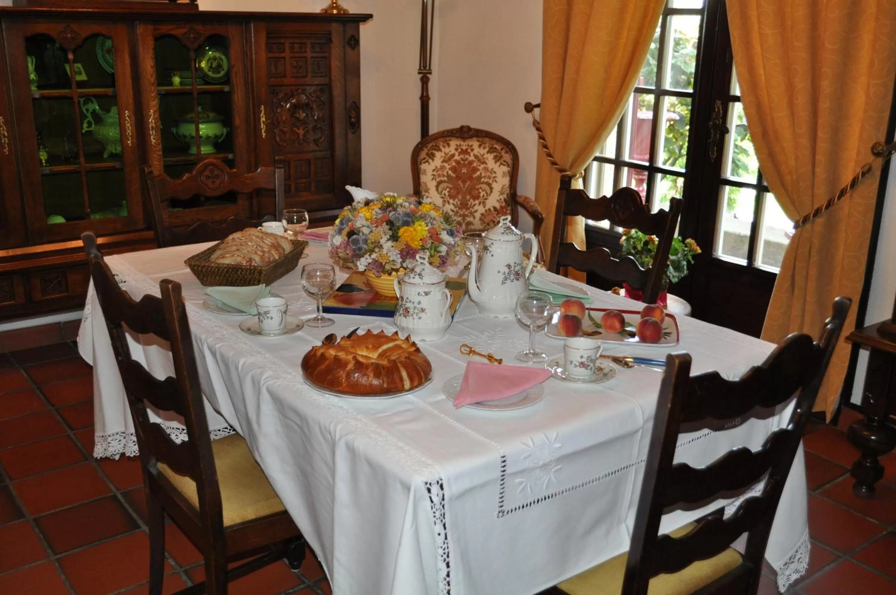 Restaurant/places to eat in Hôtel-Logis La Coraline