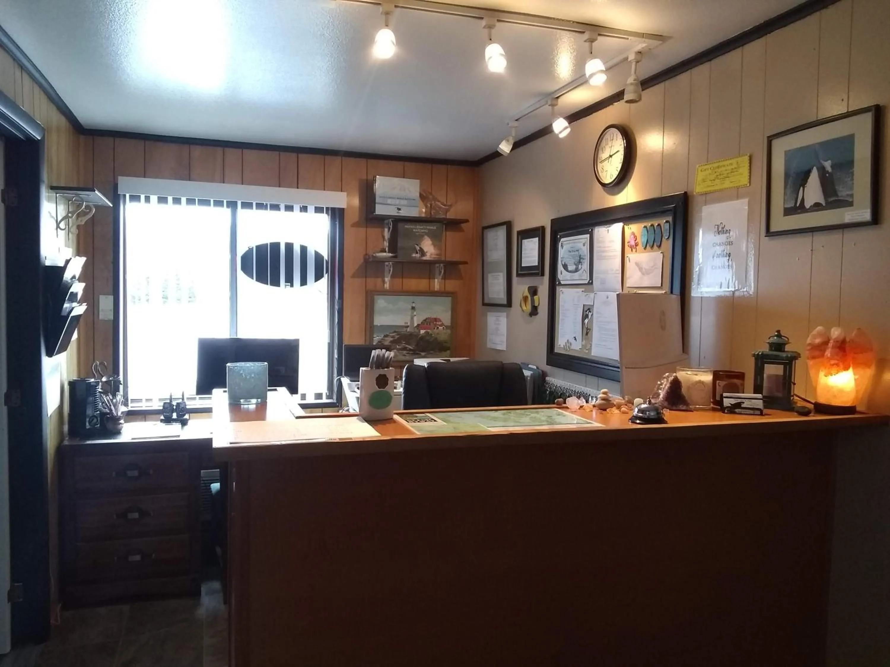Lobby or reception in The Orca Inn