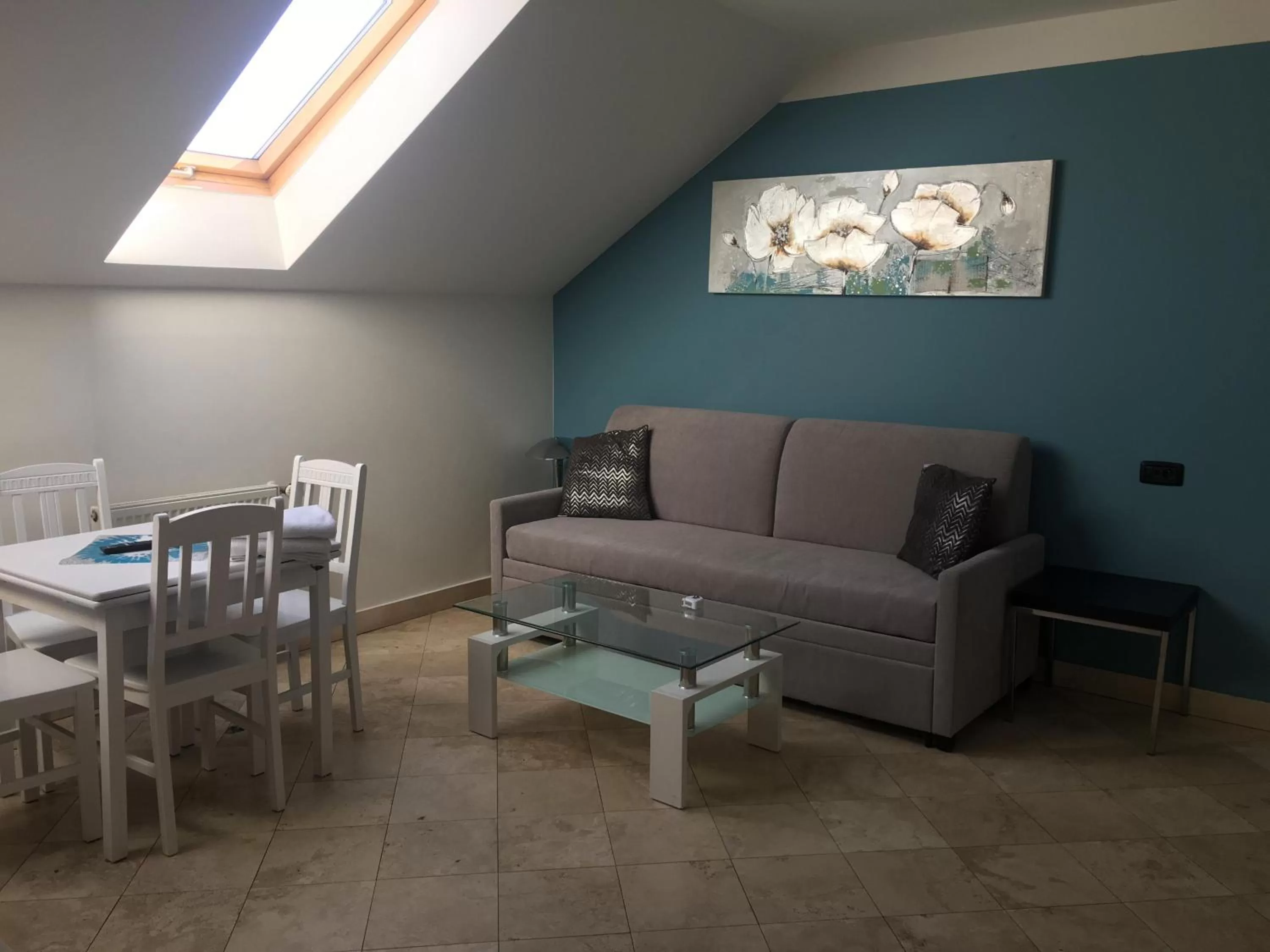 Bed, Seating Area in Legerova 33 Apartments