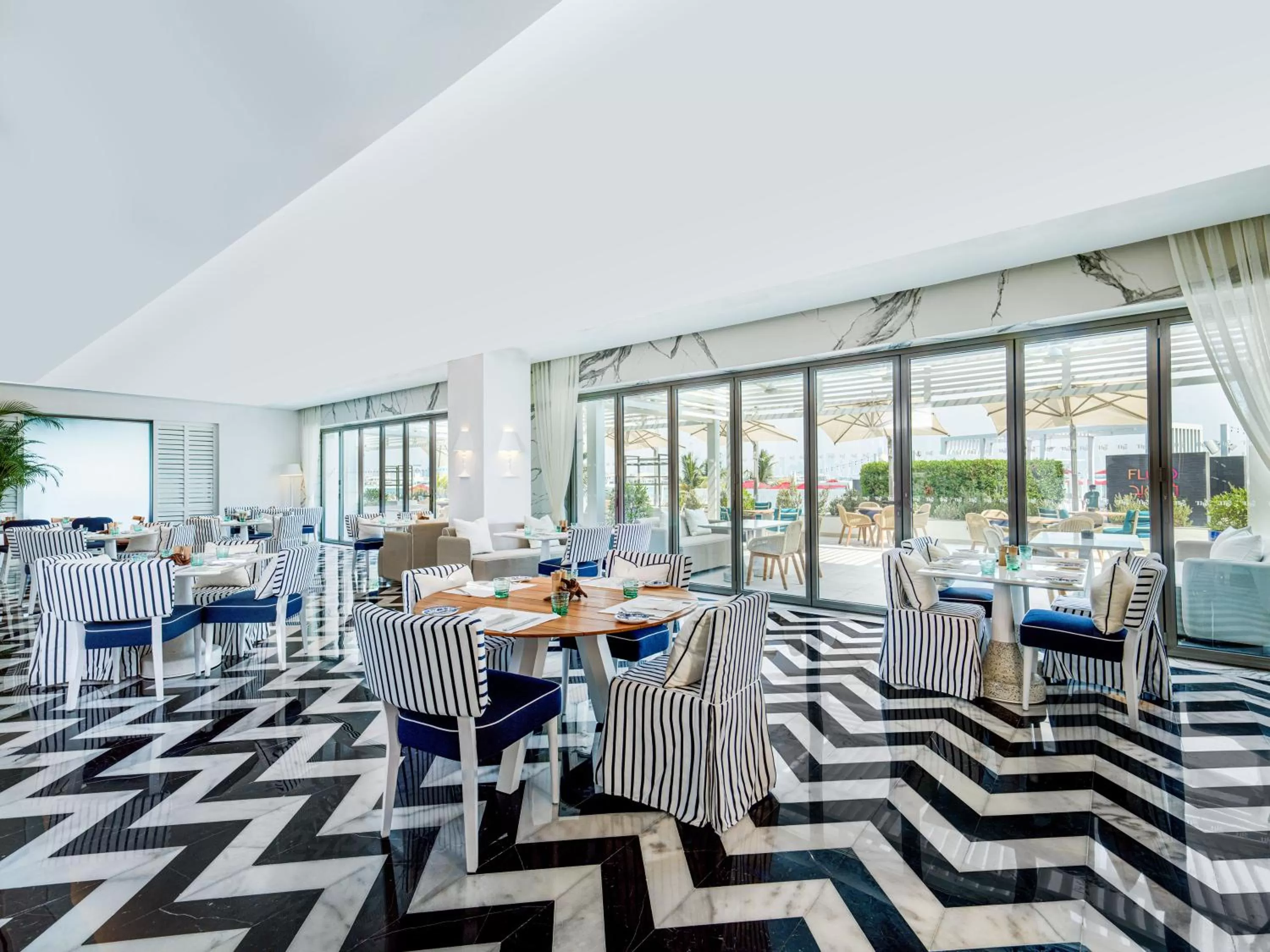 Restaurant/places to eat in Th8 Palm Dubai Beach Resort Vignette Collection, an IHG hotel