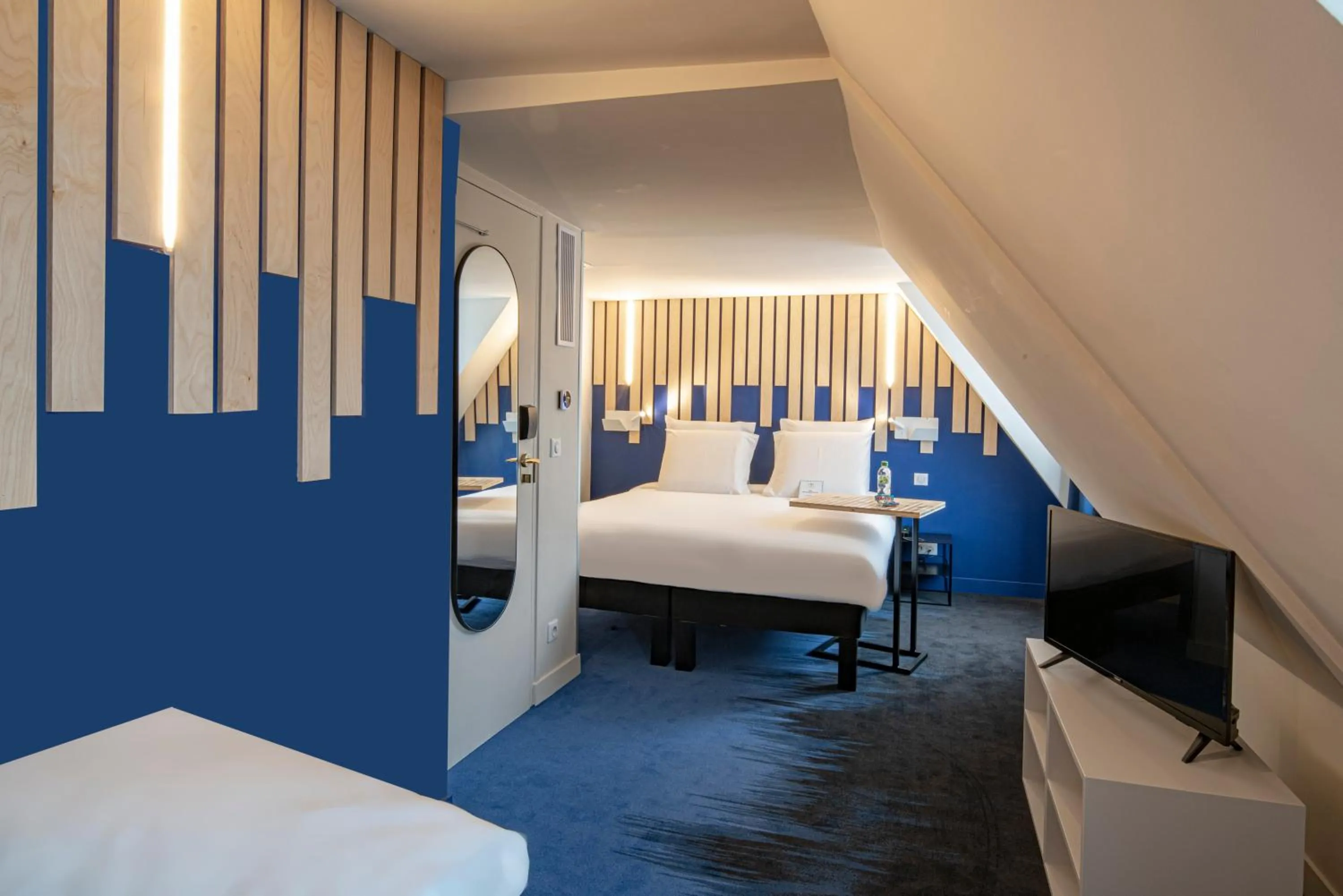 Photo of the whole room, Bed in ibis Styles Paris Opera Lafayette