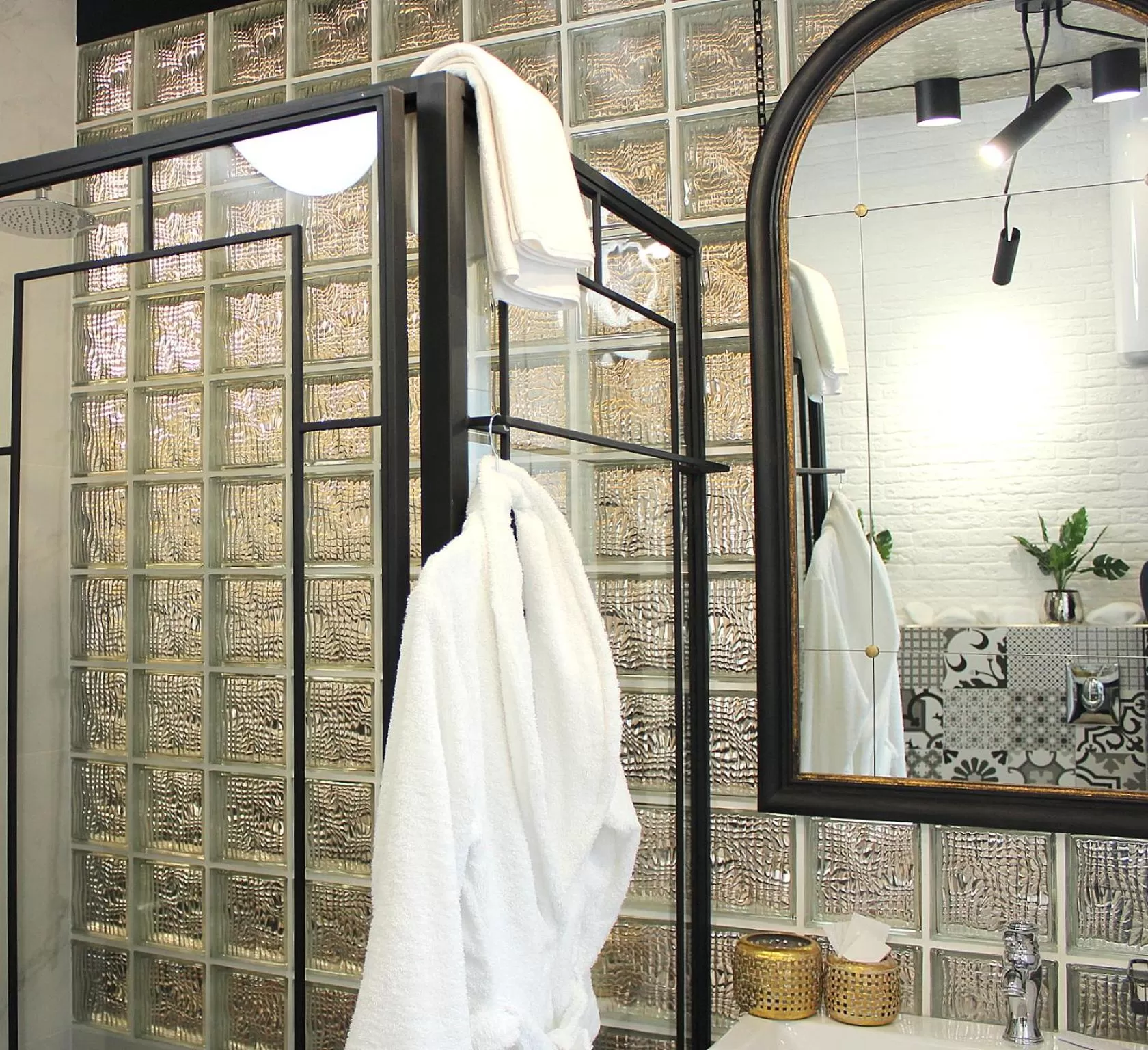 Shower, Bathroom in MaNNa Boutique Hotel
