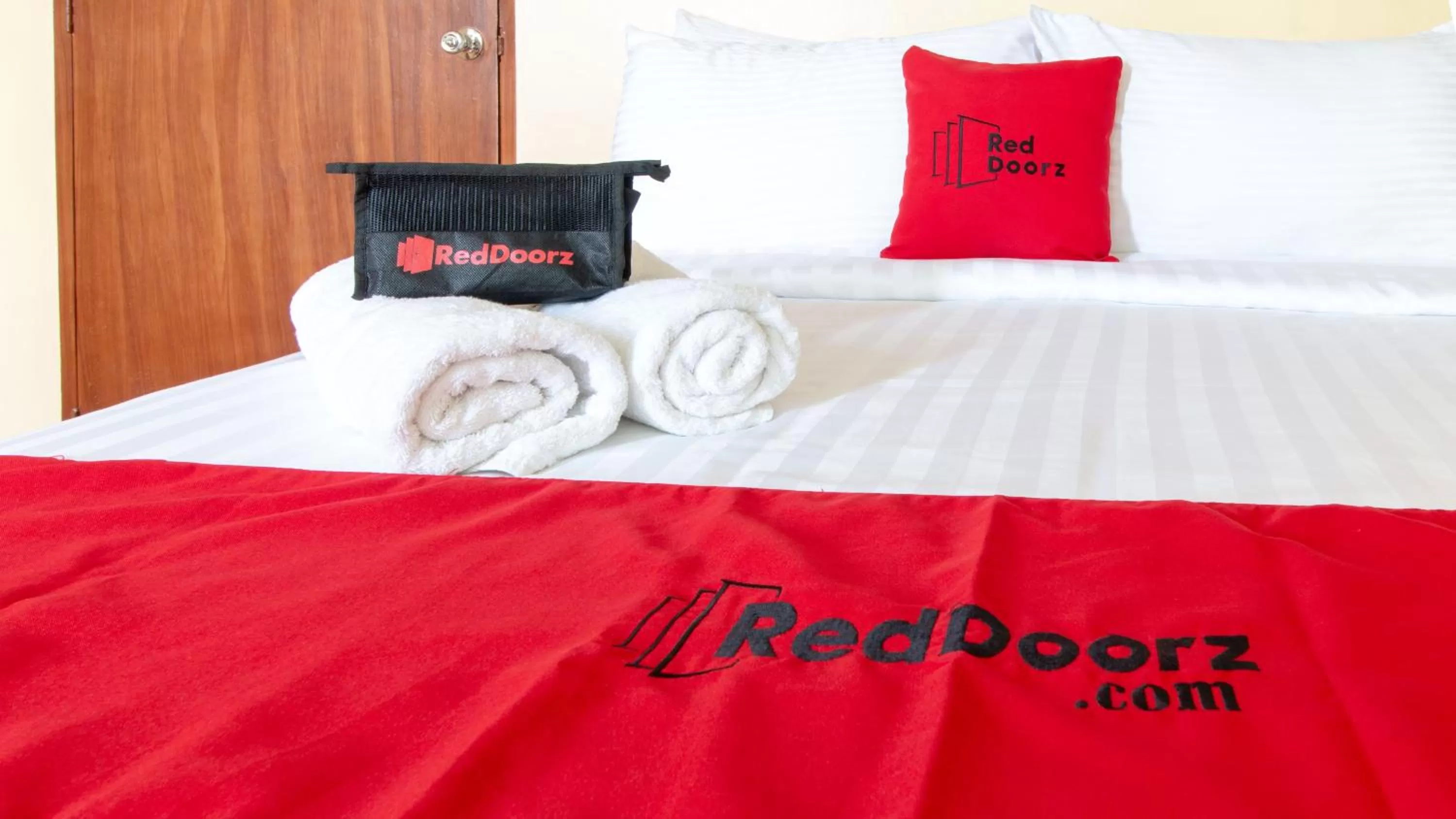 Bedroom, Bed in RedDoorz @ Downtown Tacloban