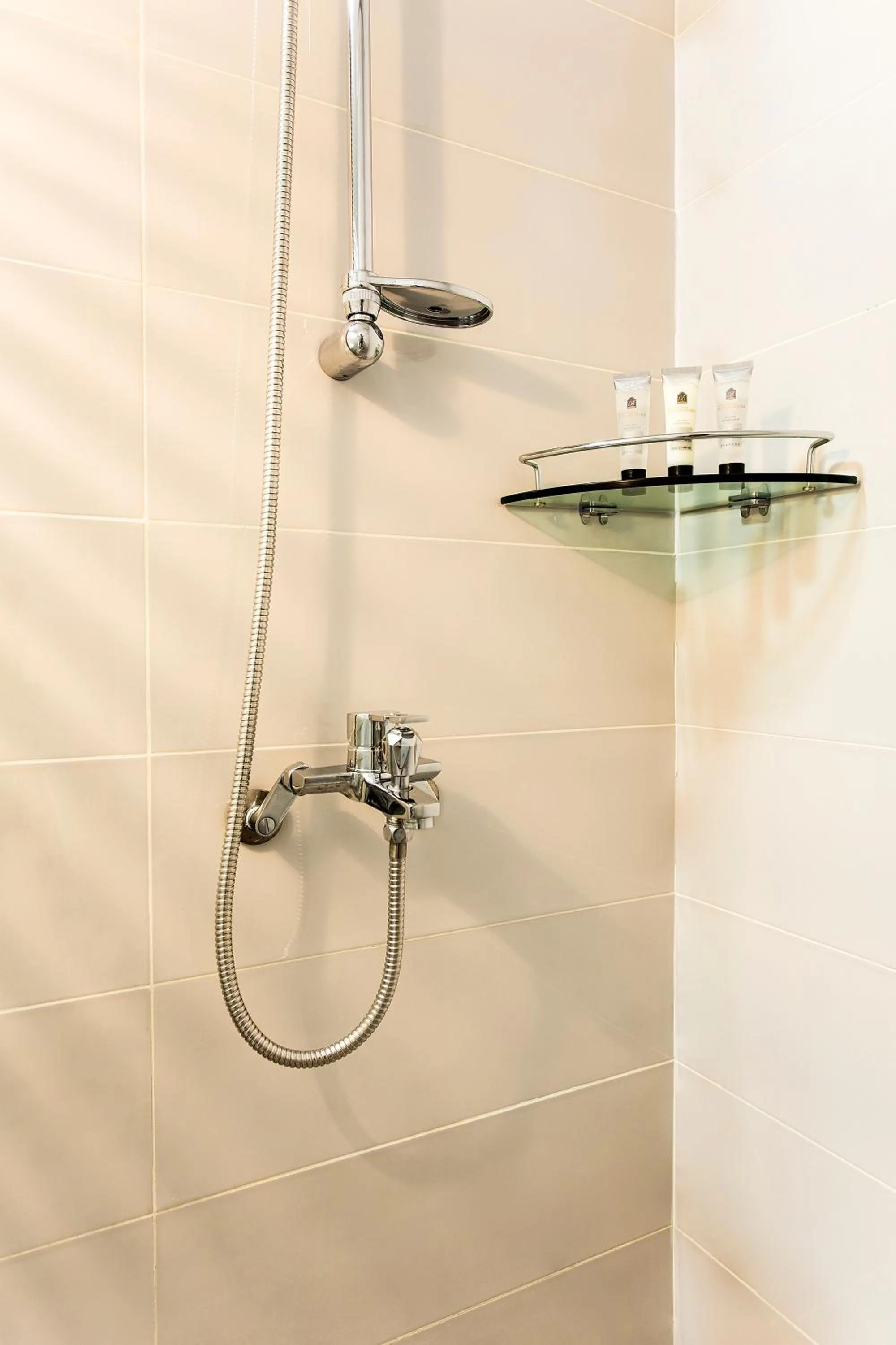 Shower in Hotel Bernoui Seoul