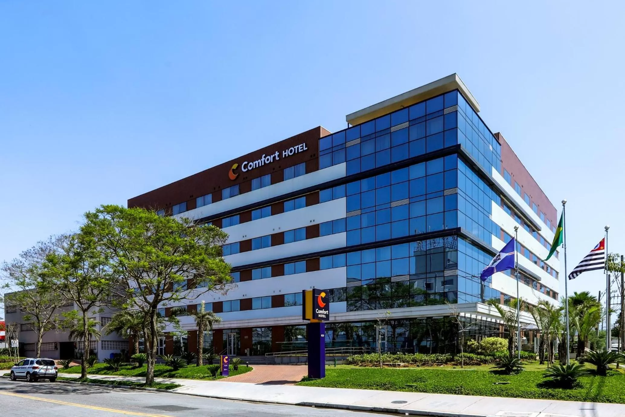 Property building in Comfort Hotel Guarulhos Aeroporto