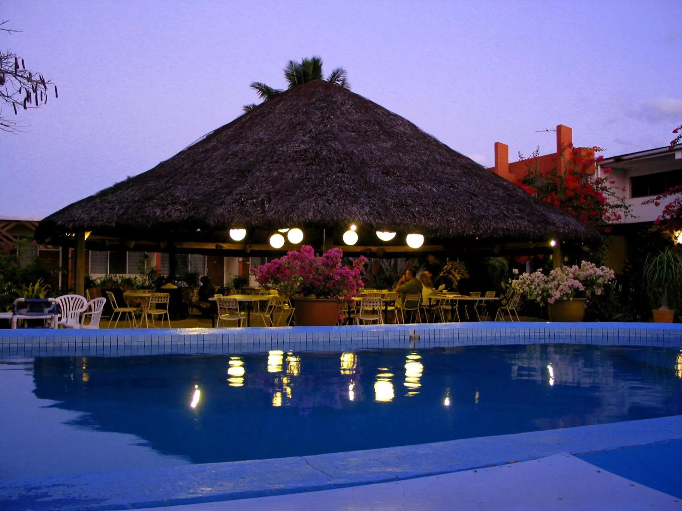 Swimming pool in Hotel Santo Vanuatu