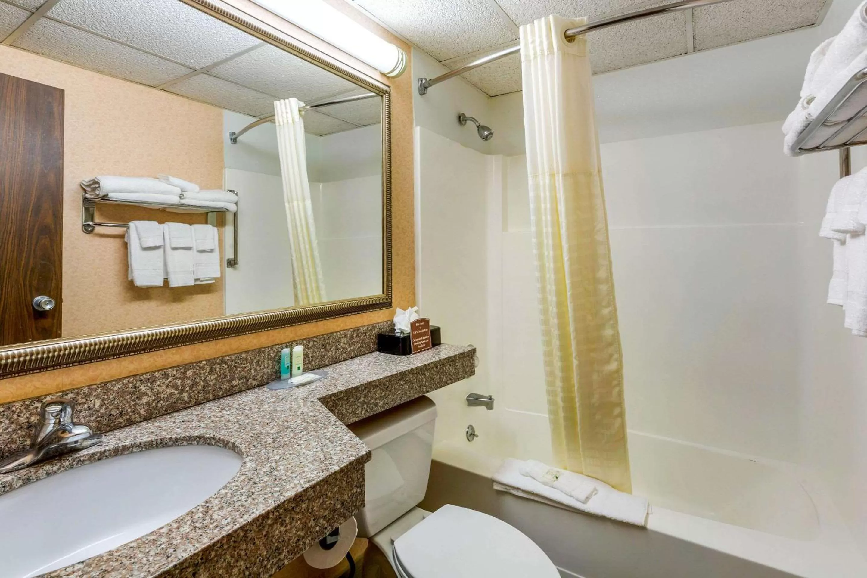Bathroom in Quality Inn Old Saybrook - Westbrook
