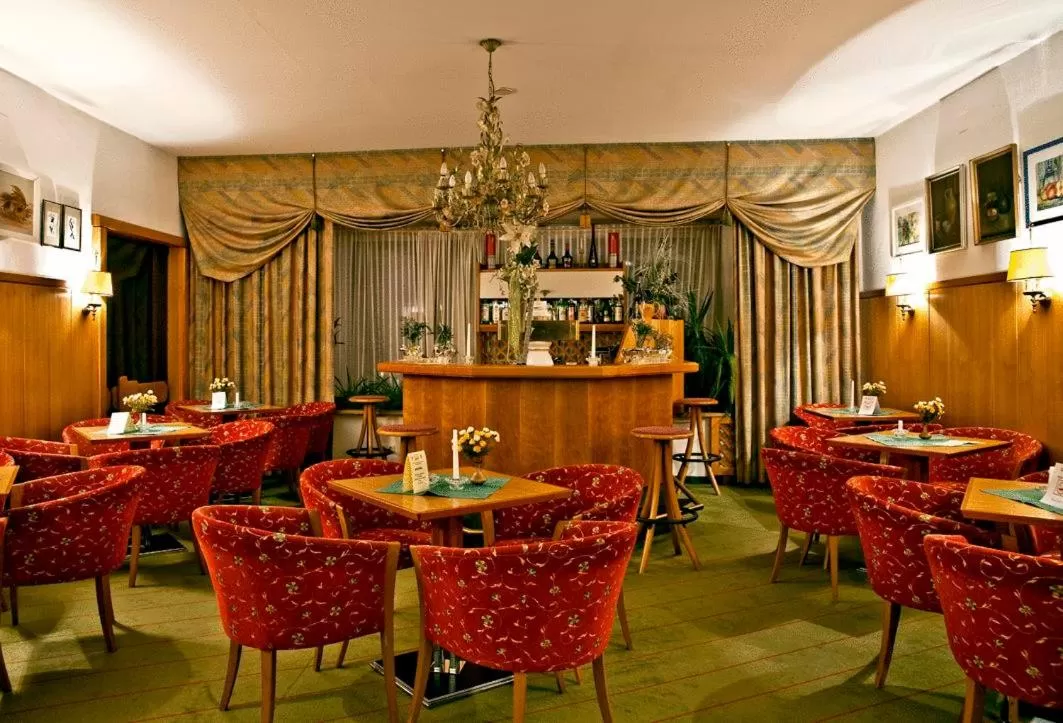 Restaurant/places to eat in Hotel-Garni Stern - bed & breakfast & more