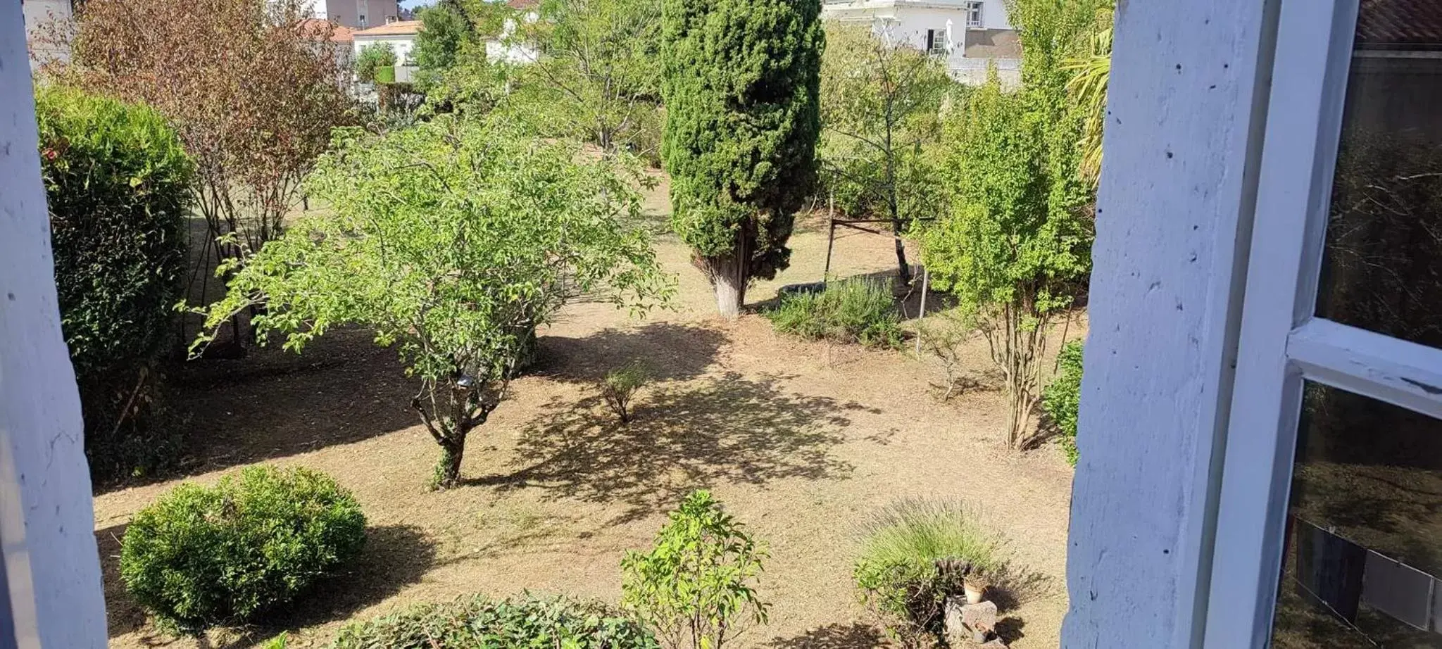 Family Room with Garden View in Les Terrasses d'Angoulême Family Room with Garden View in Les Terrasses d'Angoulême