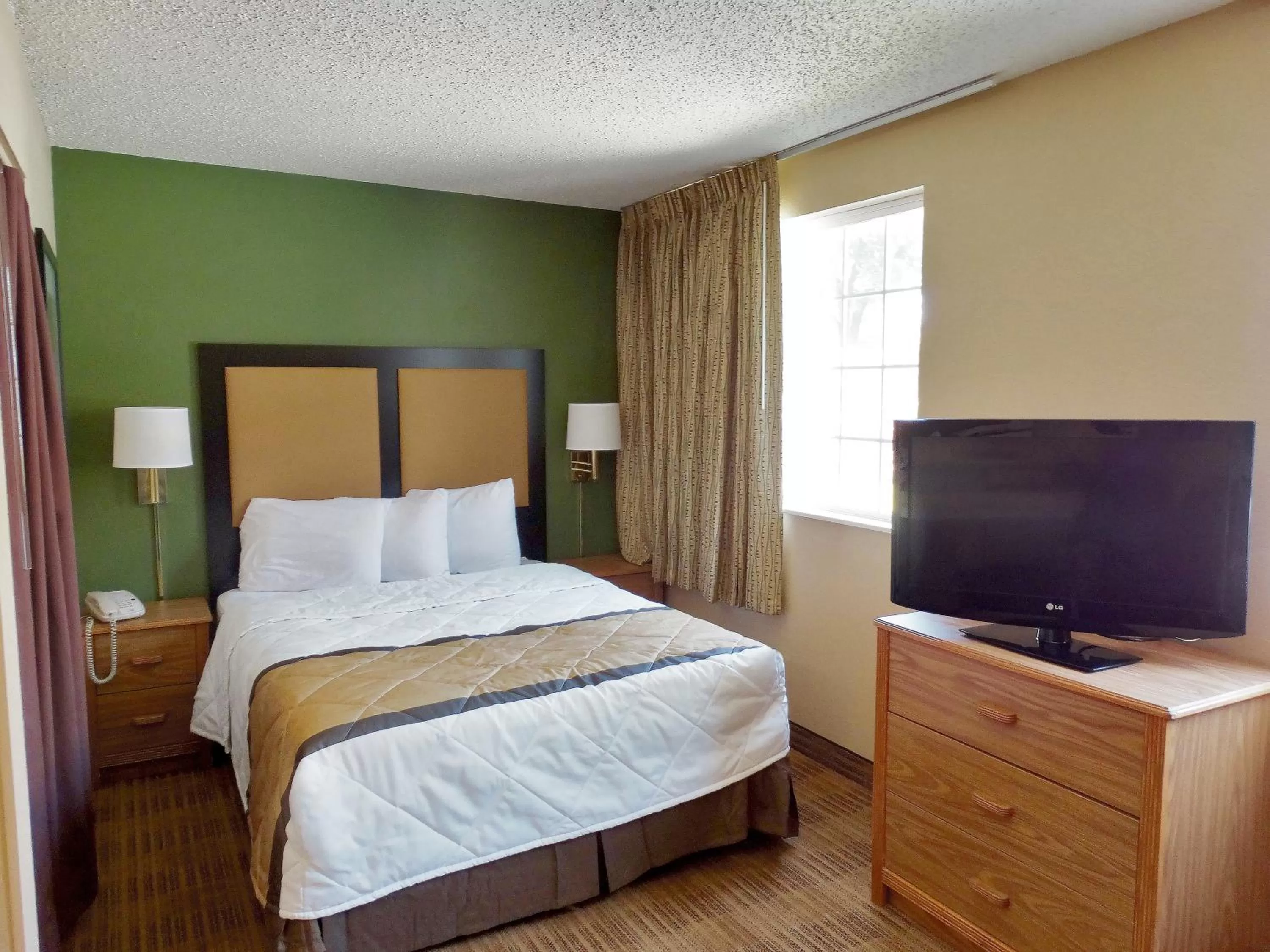Bed in Extended Stay America Select Suites - Denver - Tech Center South - Greenwood Village
