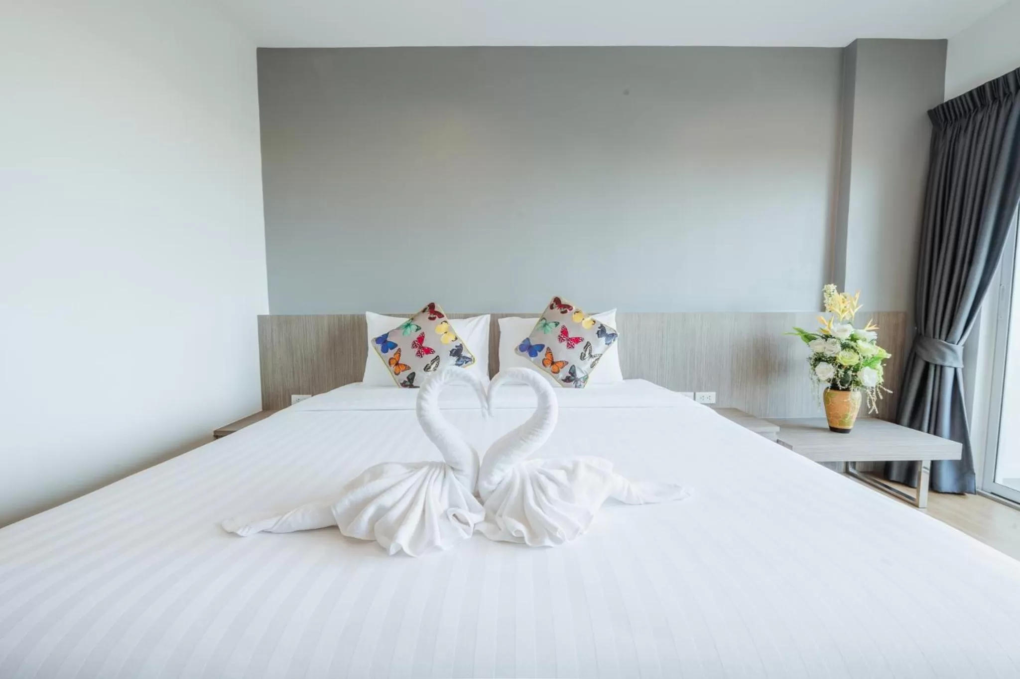 Bed in UR The Private Huahin