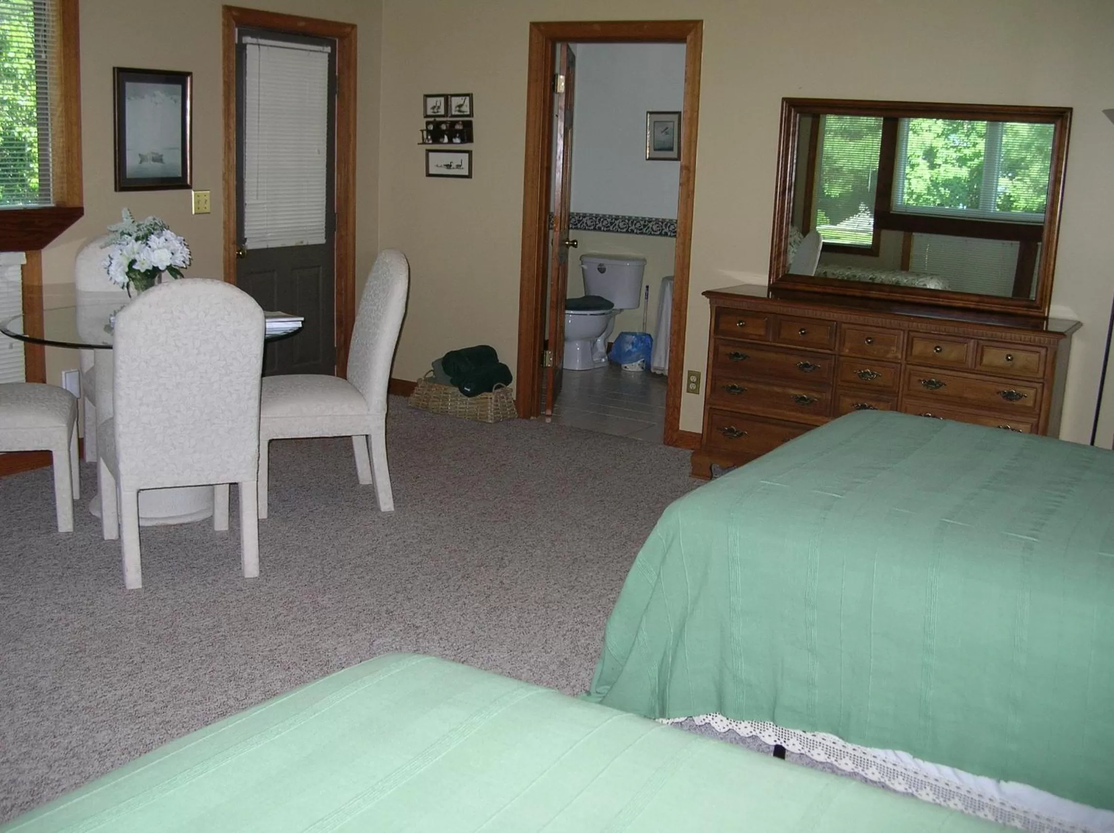 Bed in Bent Mountain Lodge Bed And Breakfast, Inc.