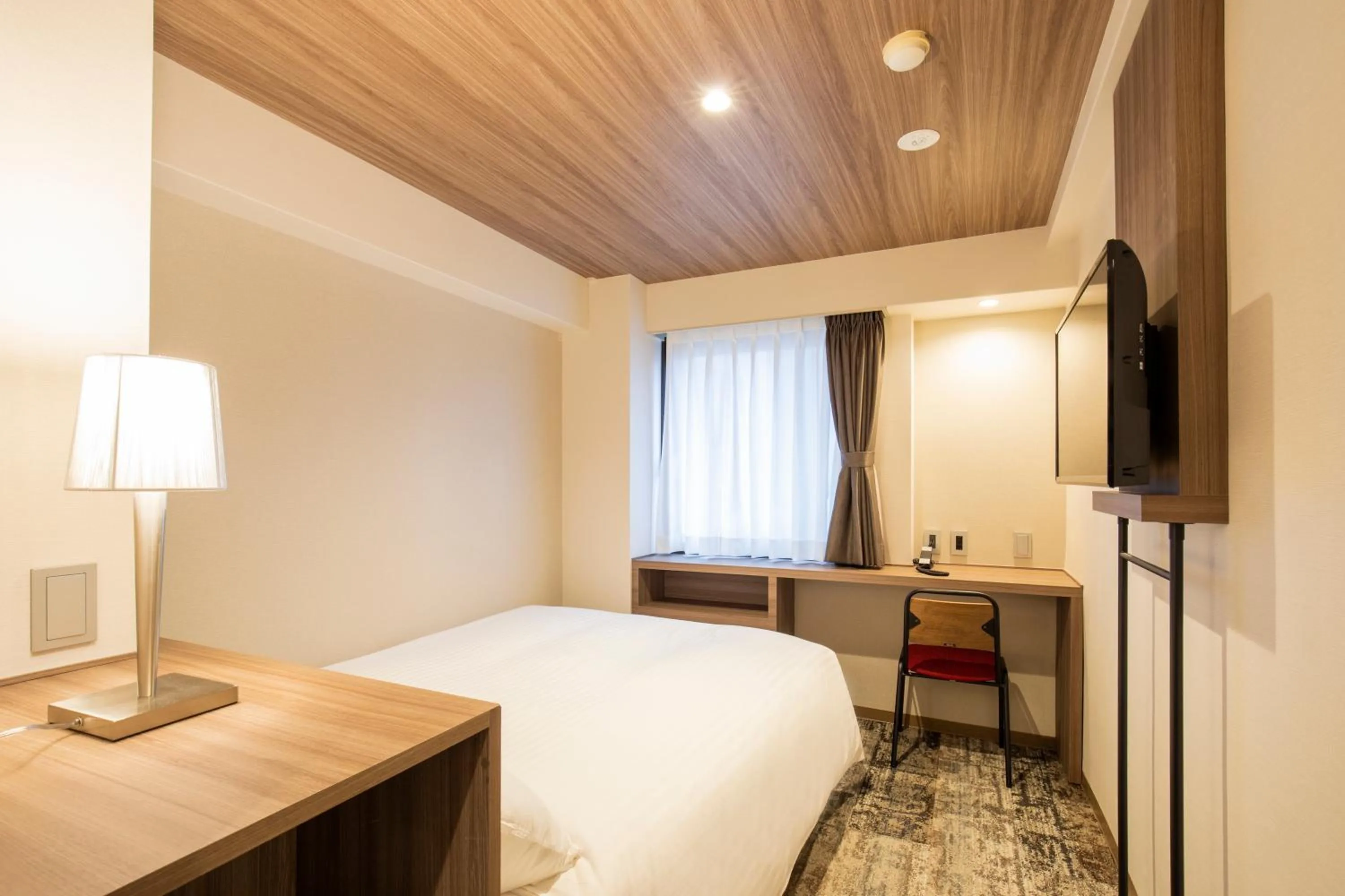 Bed in Fukuoka Toei Hotel