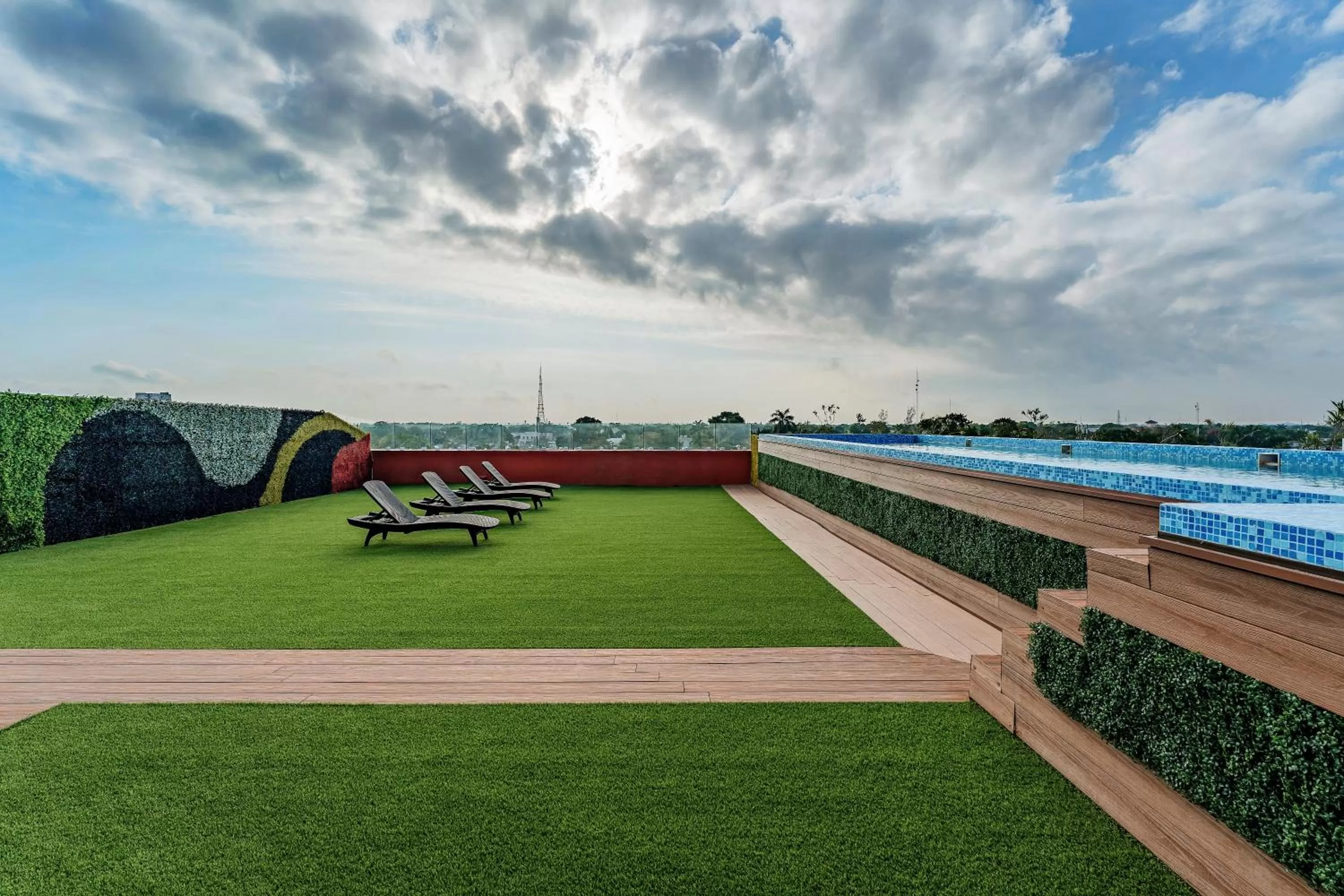 Swimming pool in Hotel Kavia Premium - Paseo Montejo