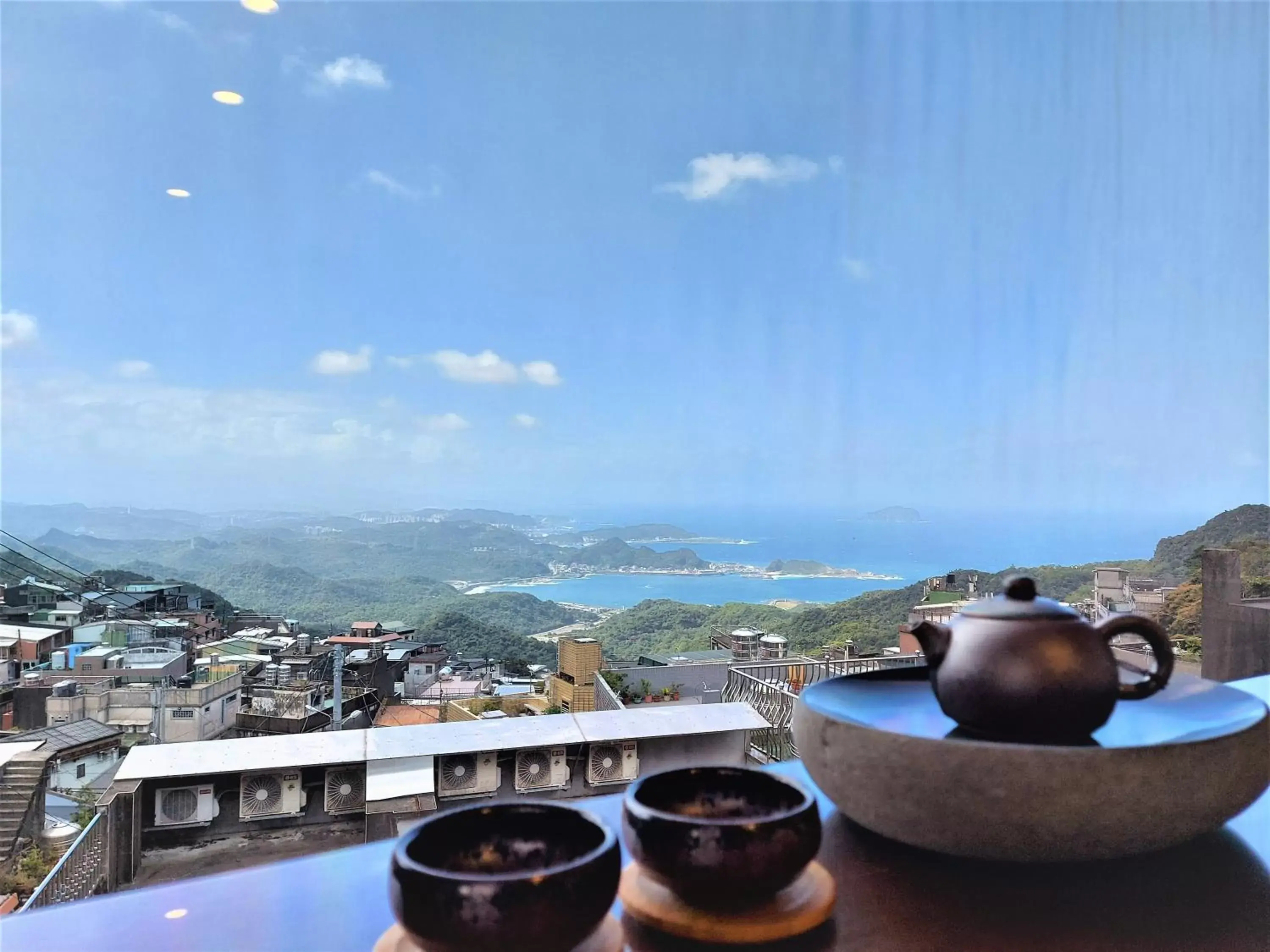 Deluxe Double Room with Balcony and Sea View in Dosun B&B Deluxe Double Room with Balcony and Sea View in Dosun B&B