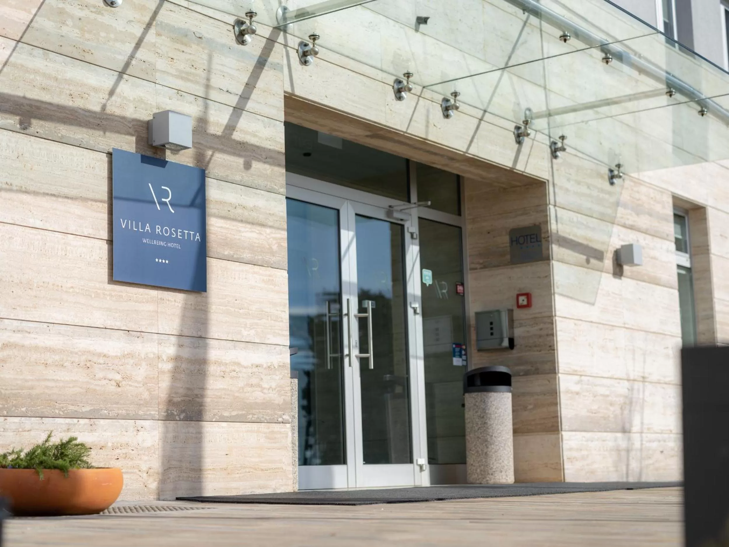 Facade/entrance in Hotel Villa Rosetta