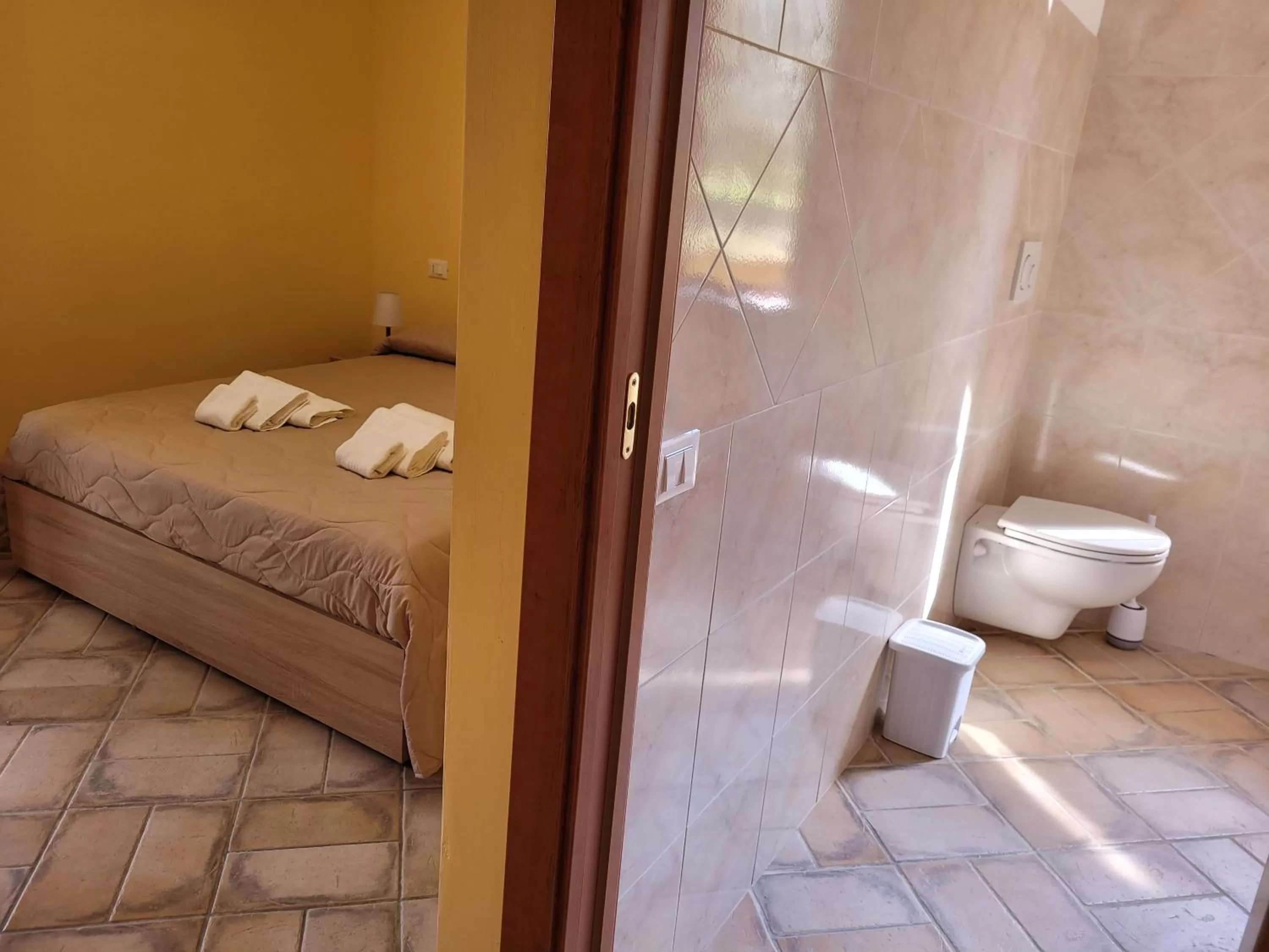 Alloggio turistico Magnifico Alessandro Valle Bernardo 04025 Lenola nei pressi di Fondi LT