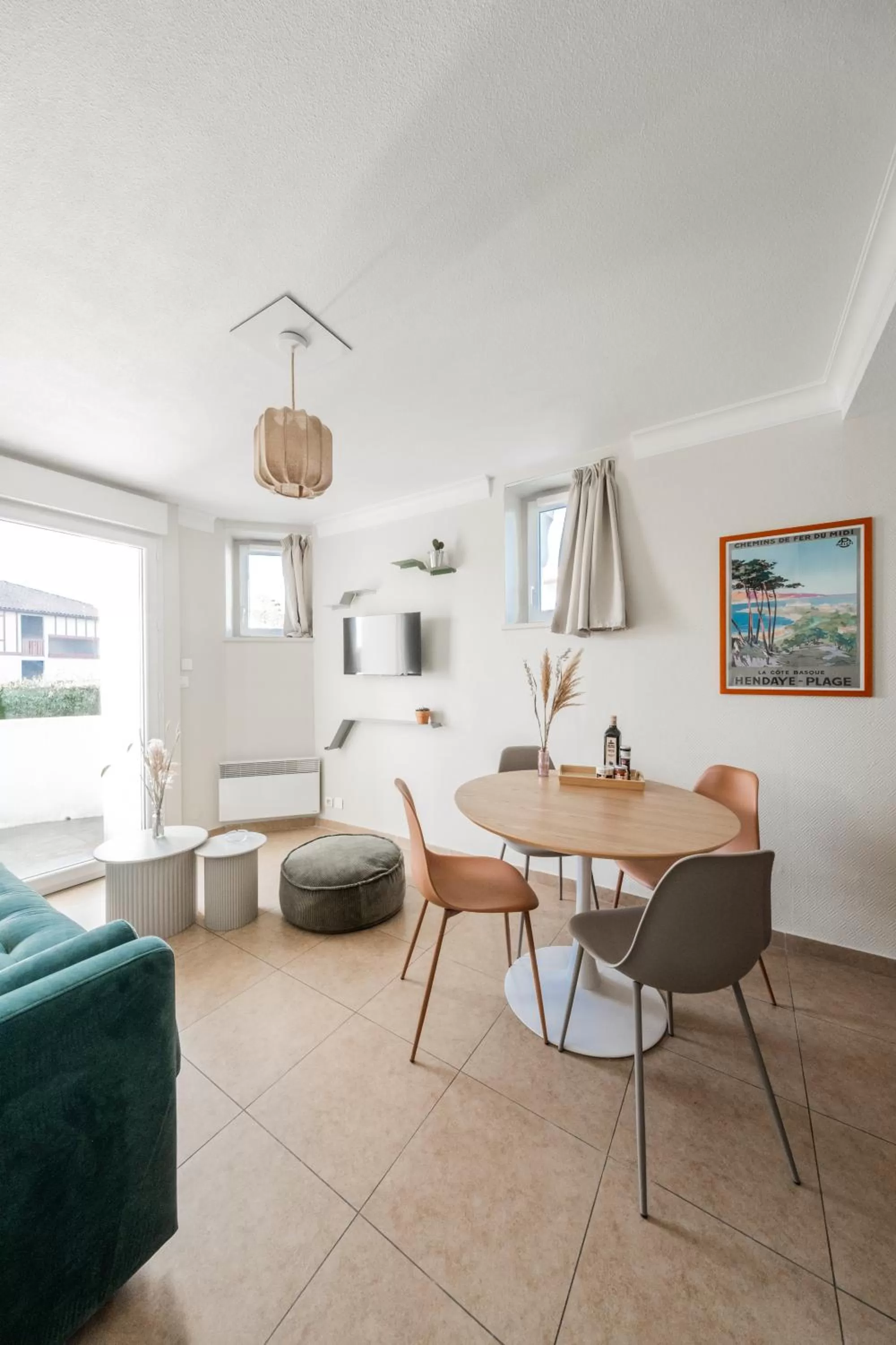Seating Area in Résidence Chateau d'Acotz - Avec piscine à 600m des plages à Saint-Jean-de-Luz