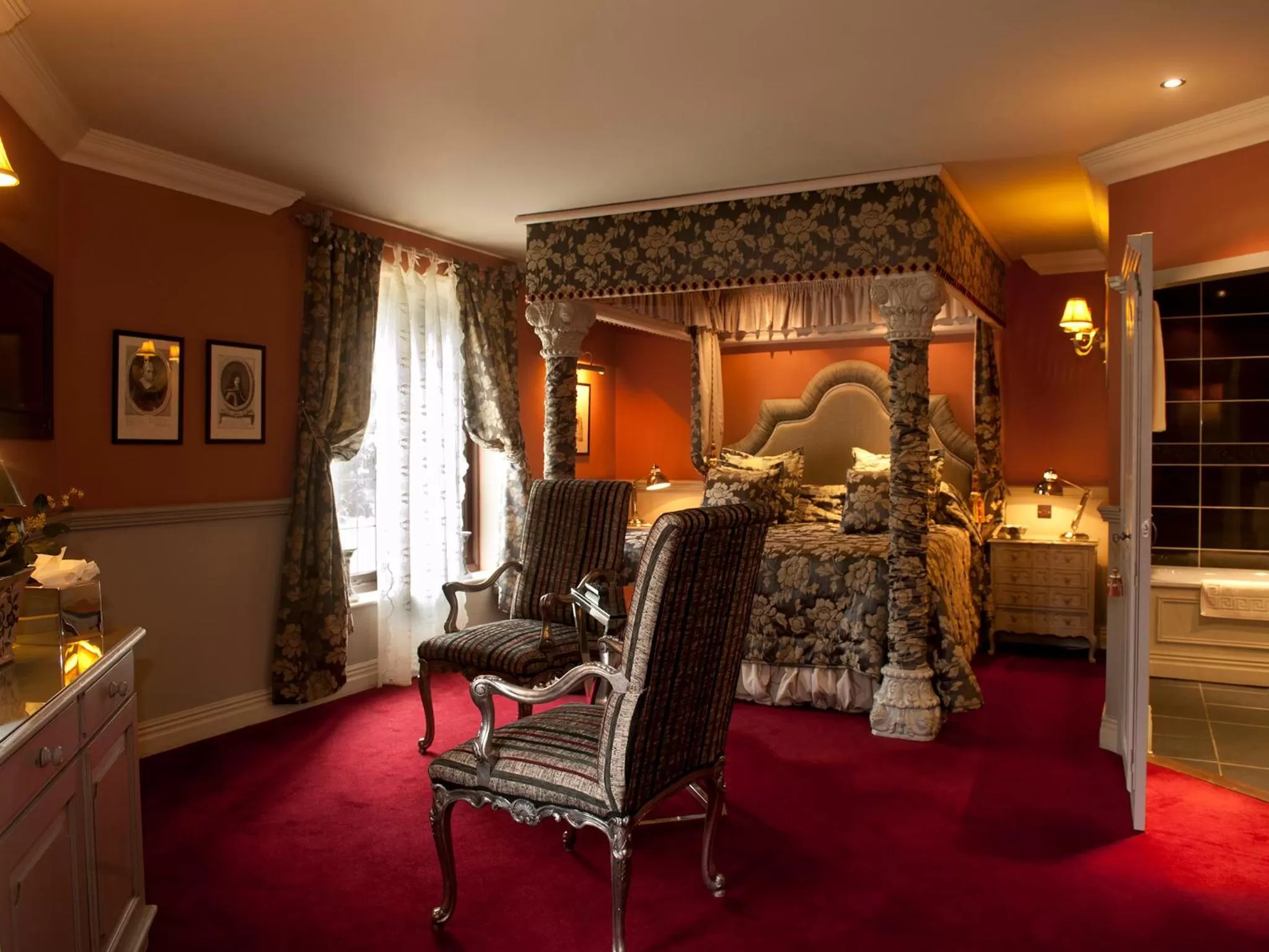 Bed in Coombe Abbey Hotel