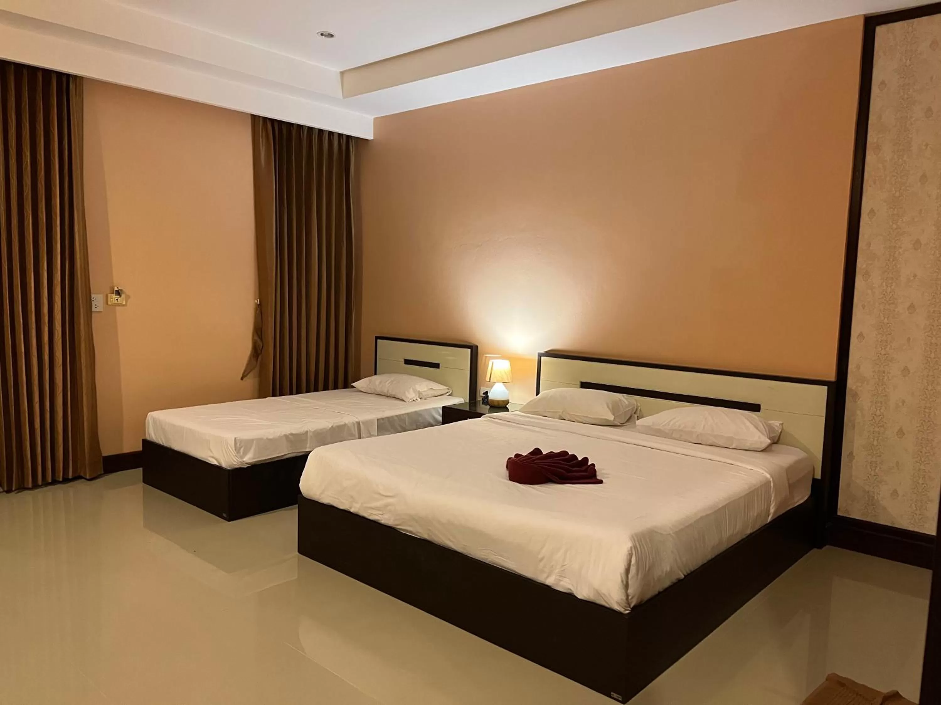 Bed in Ao Thong beach Bungalows