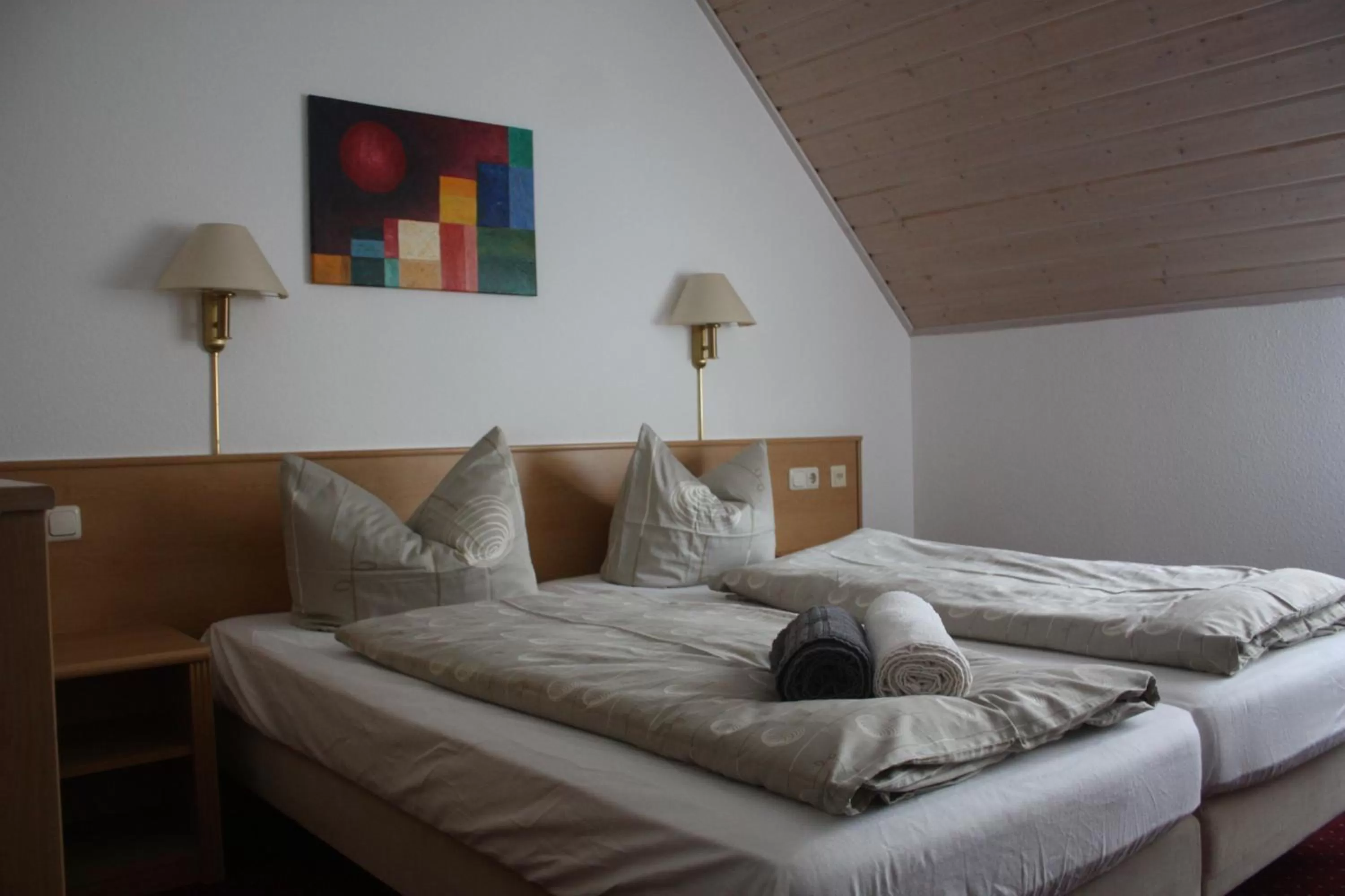 Photo of the whole room, Bed in Landhotel Garni am Mühlenwörth