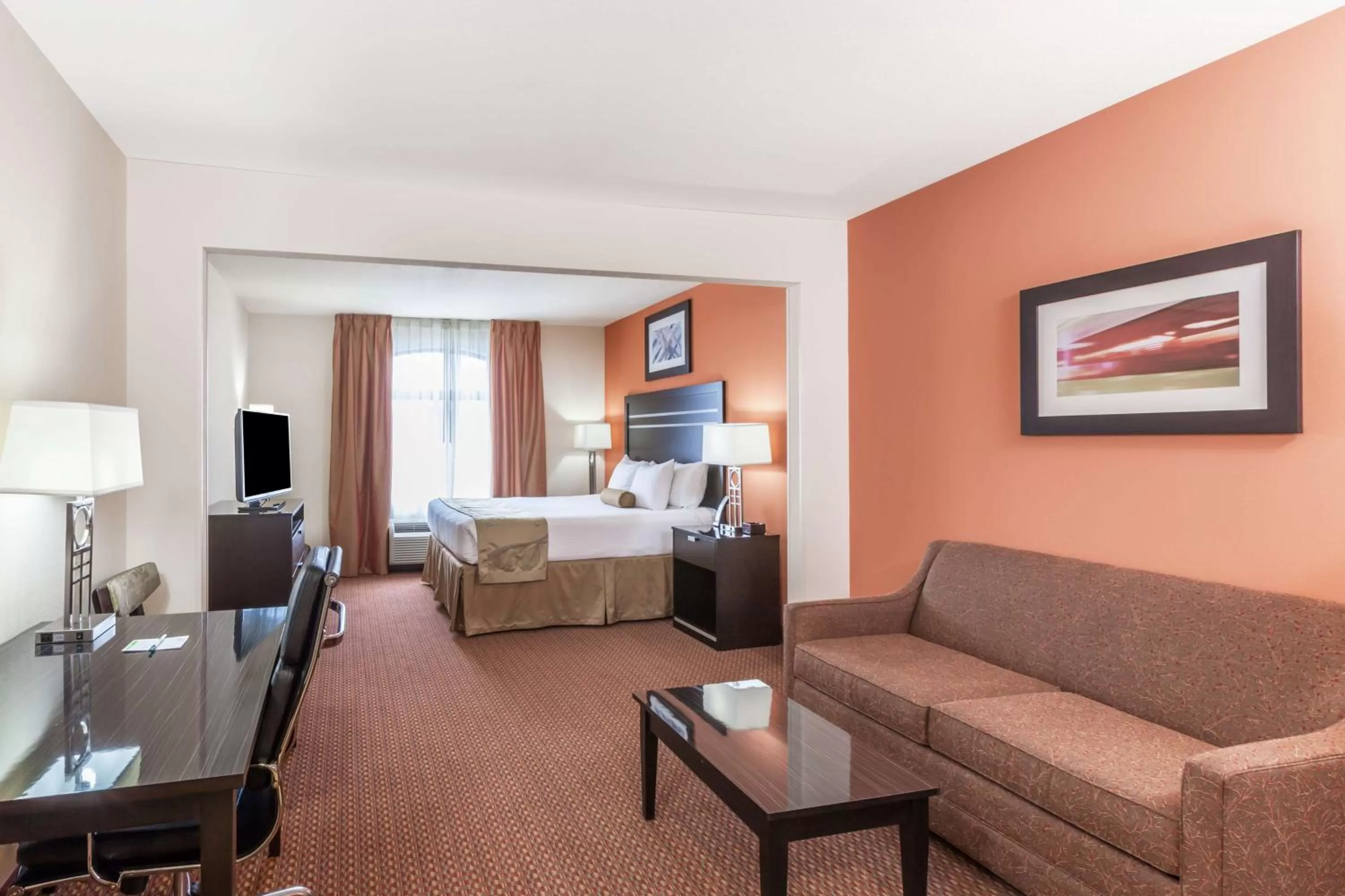 King Studio Suite - Non-Smoking in La Quinta Inn & Suites by Wyndham Tulsa Midtown