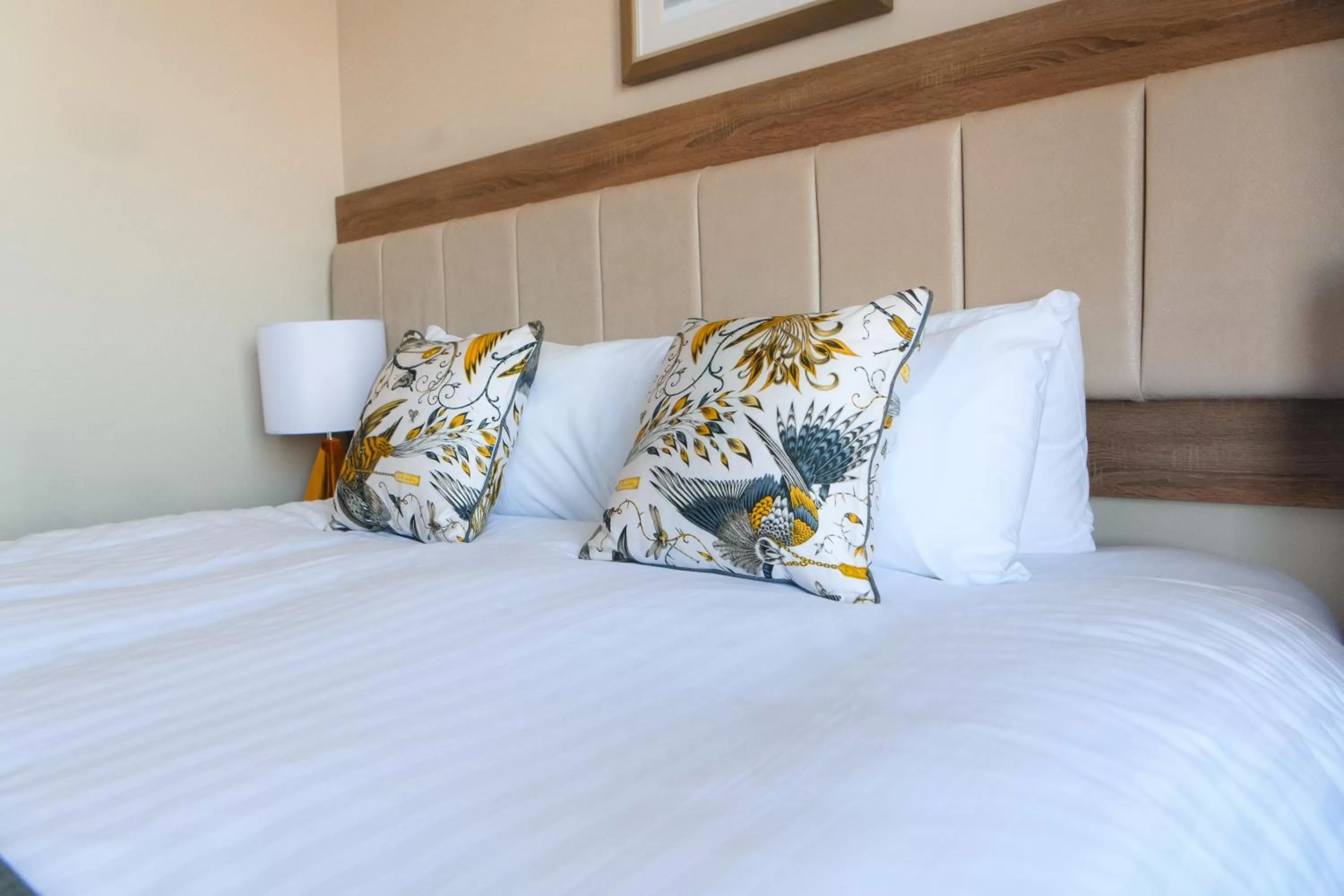 Bedroom, Bed in Llandudno Bay Hotel