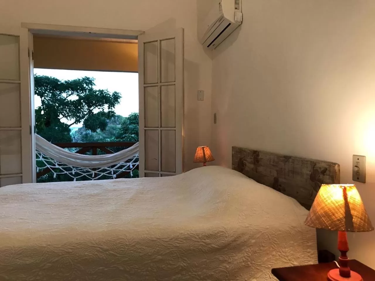 Bed in Praia da Ferradurinha Guest House