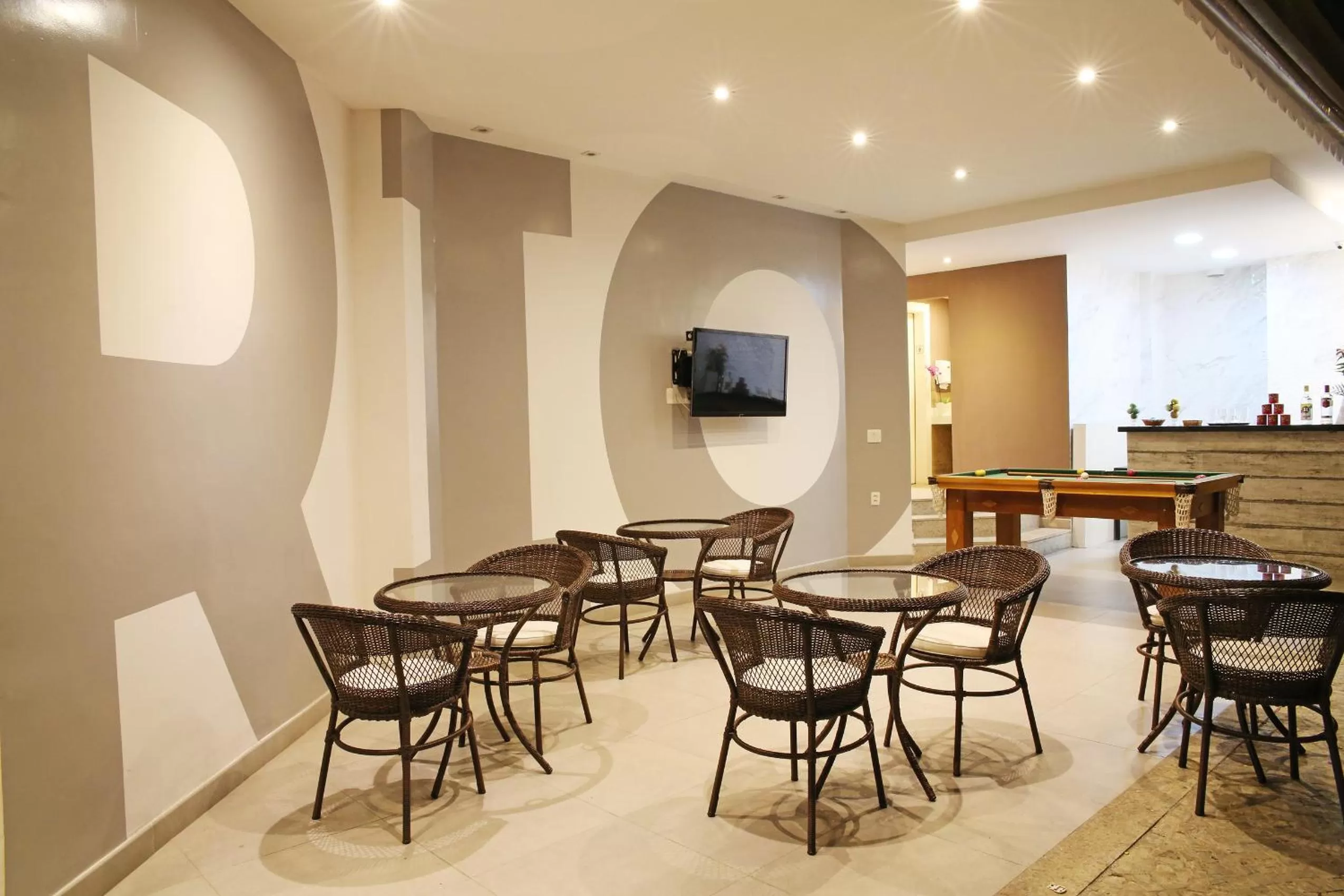 Lounge or bar, Restaurant/Places to Eat in Sant' Martre