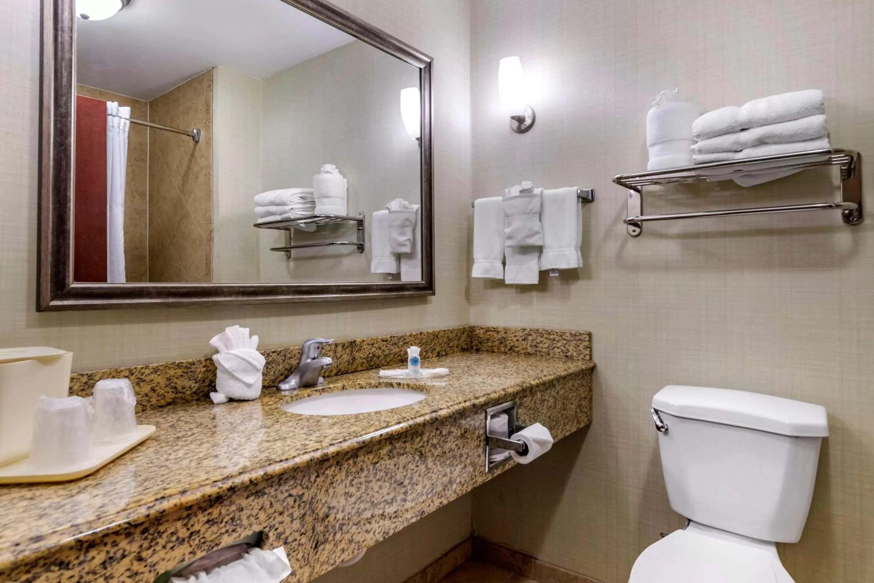 Photo of the whole room in Comfort Suites Near Texas A&M - Corpus Christi