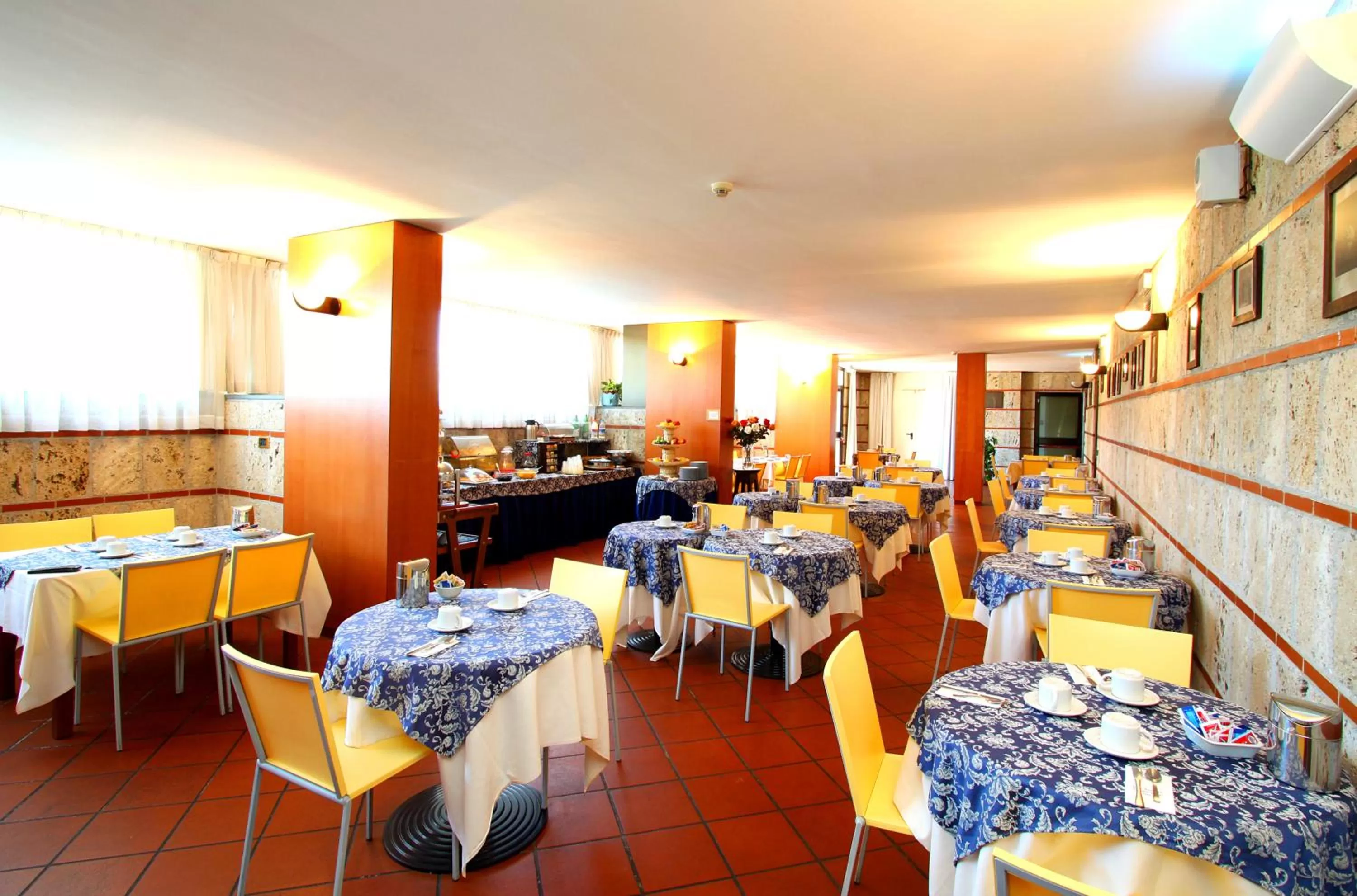 Restaurant/places to eat in Hotel Garden Terni