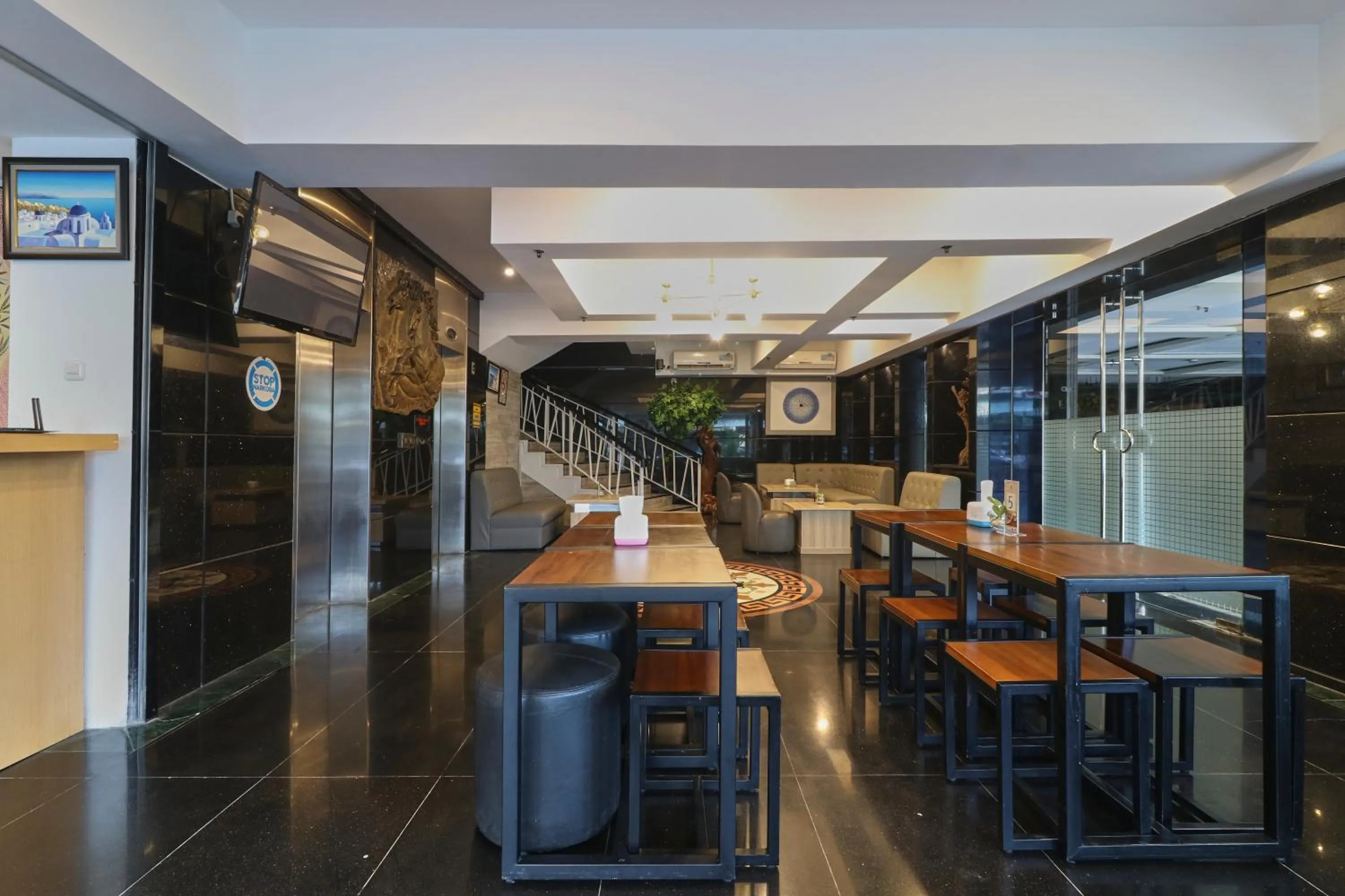 Lobby or reception in Coins Hotel Jakarta