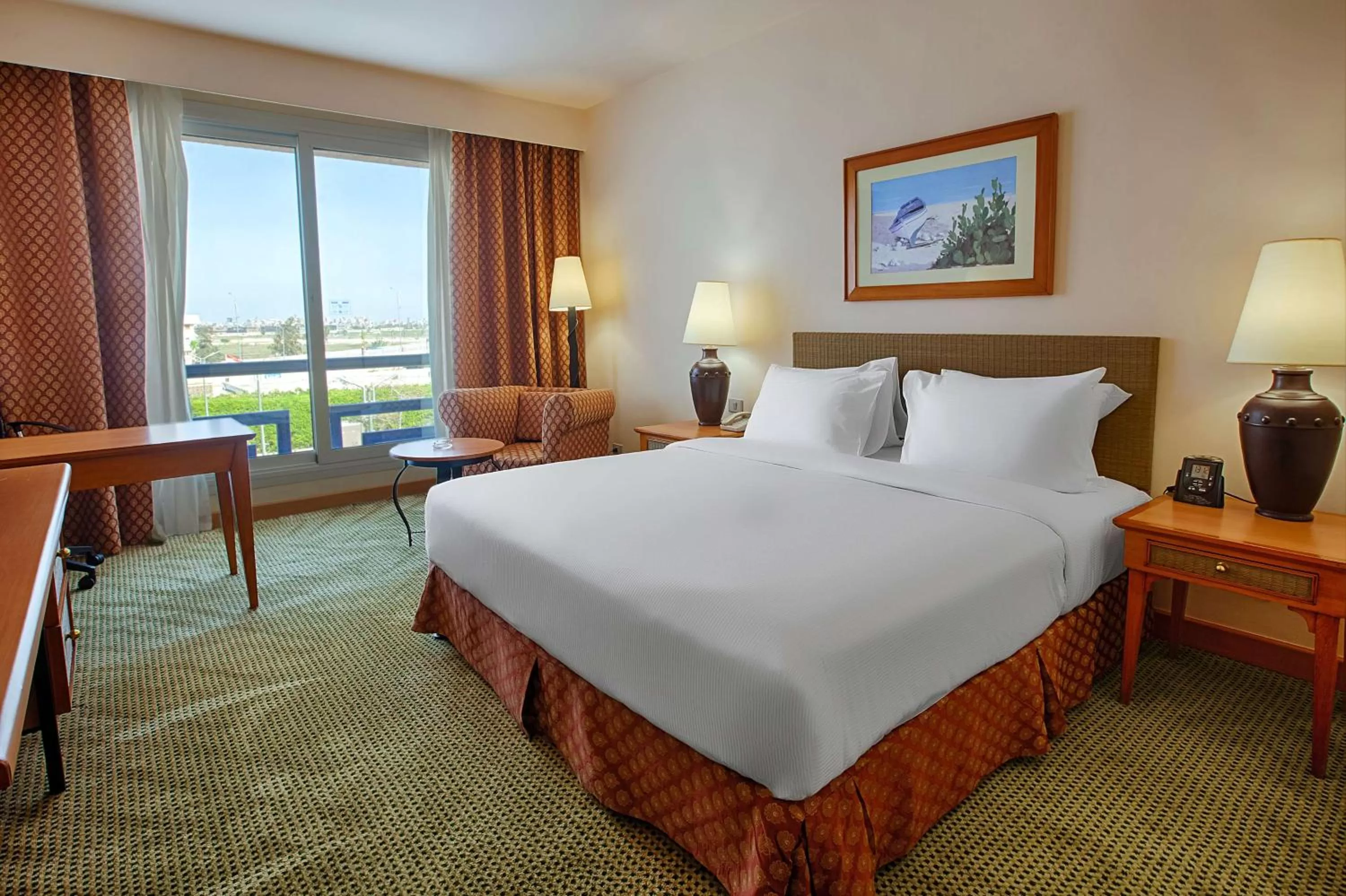 Bed in Hilton Alexandria Green Plaza