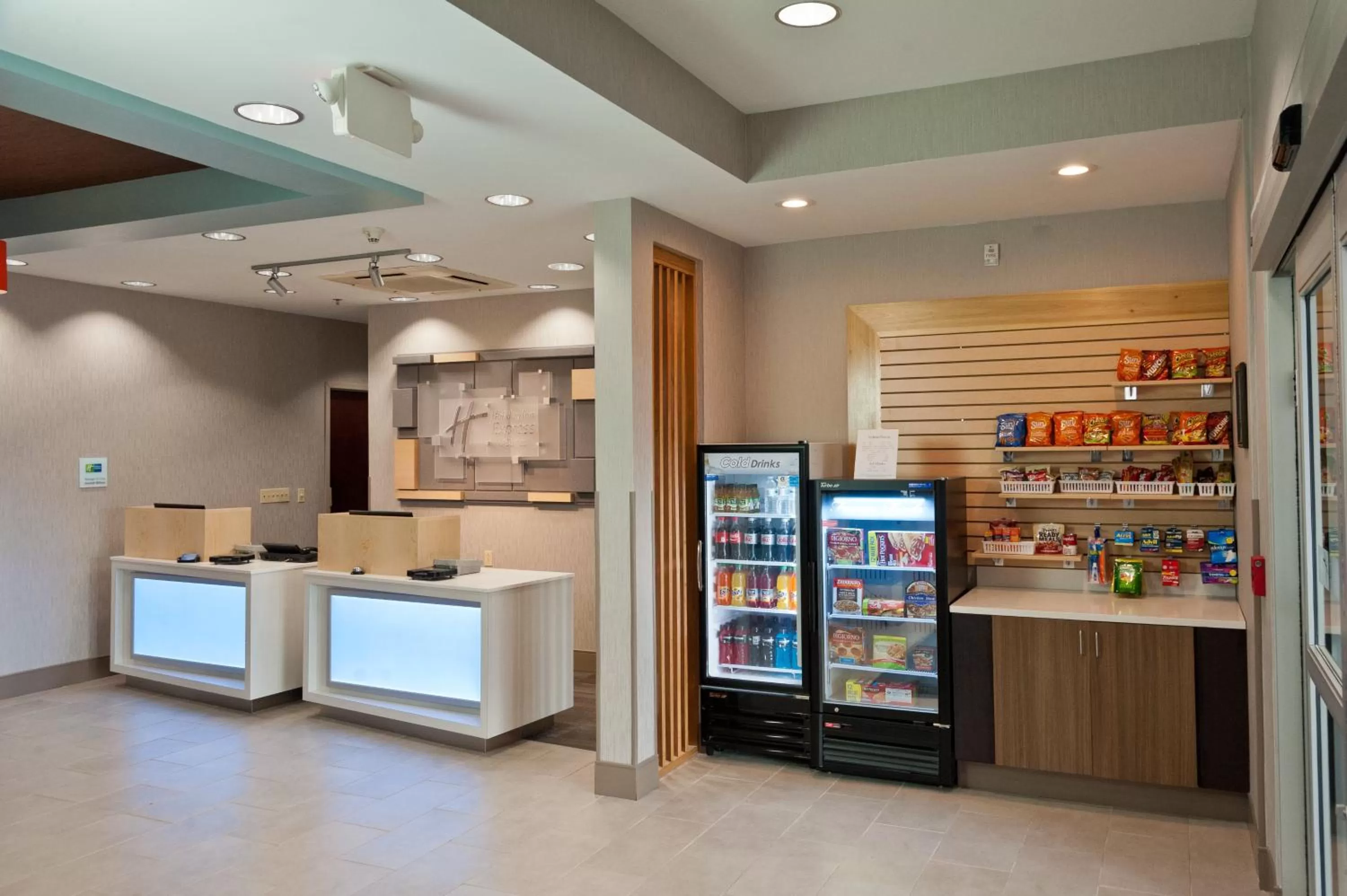 Property building in Holiday Inn Express Hotel & Suites Scott-Lafayette West by IHG