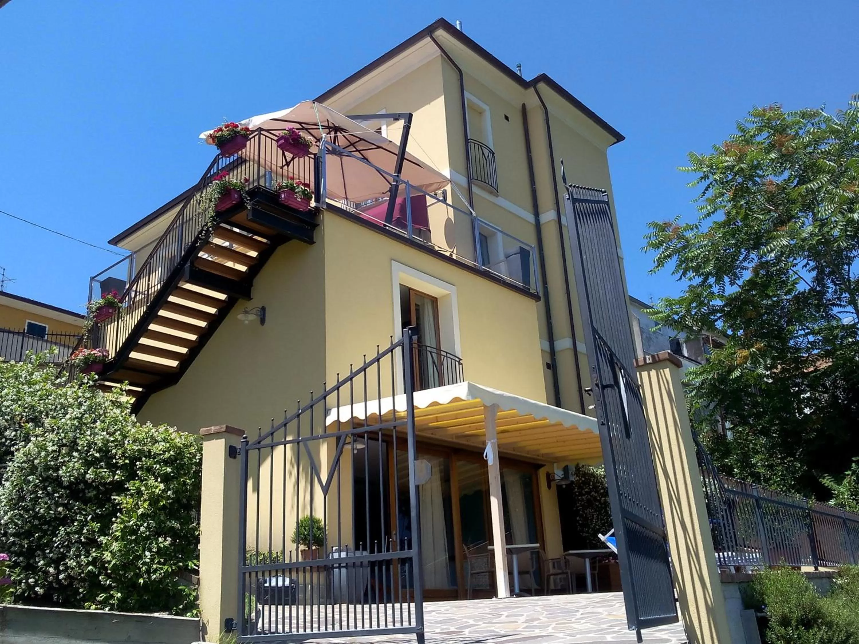 Property building in Albergo Diffuso Spa - Il Poggetto tra Urbino & San Marino