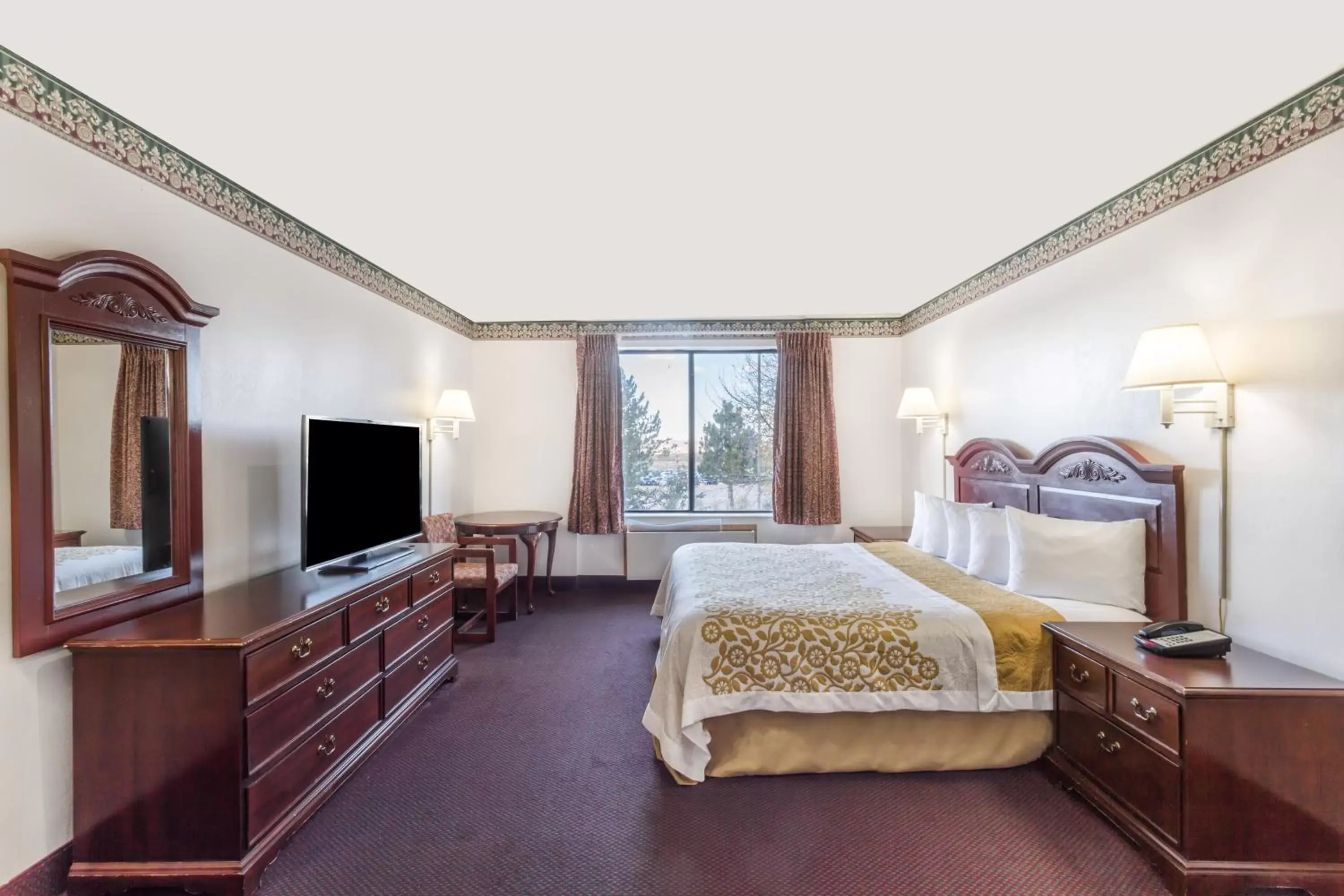 King Room - Disability Access/Non-Smoking in Days Inn by Wyndham Evanston WY King Room - Disability Access/Non-Smoking in Days Inn by Wyndham Evanston WY